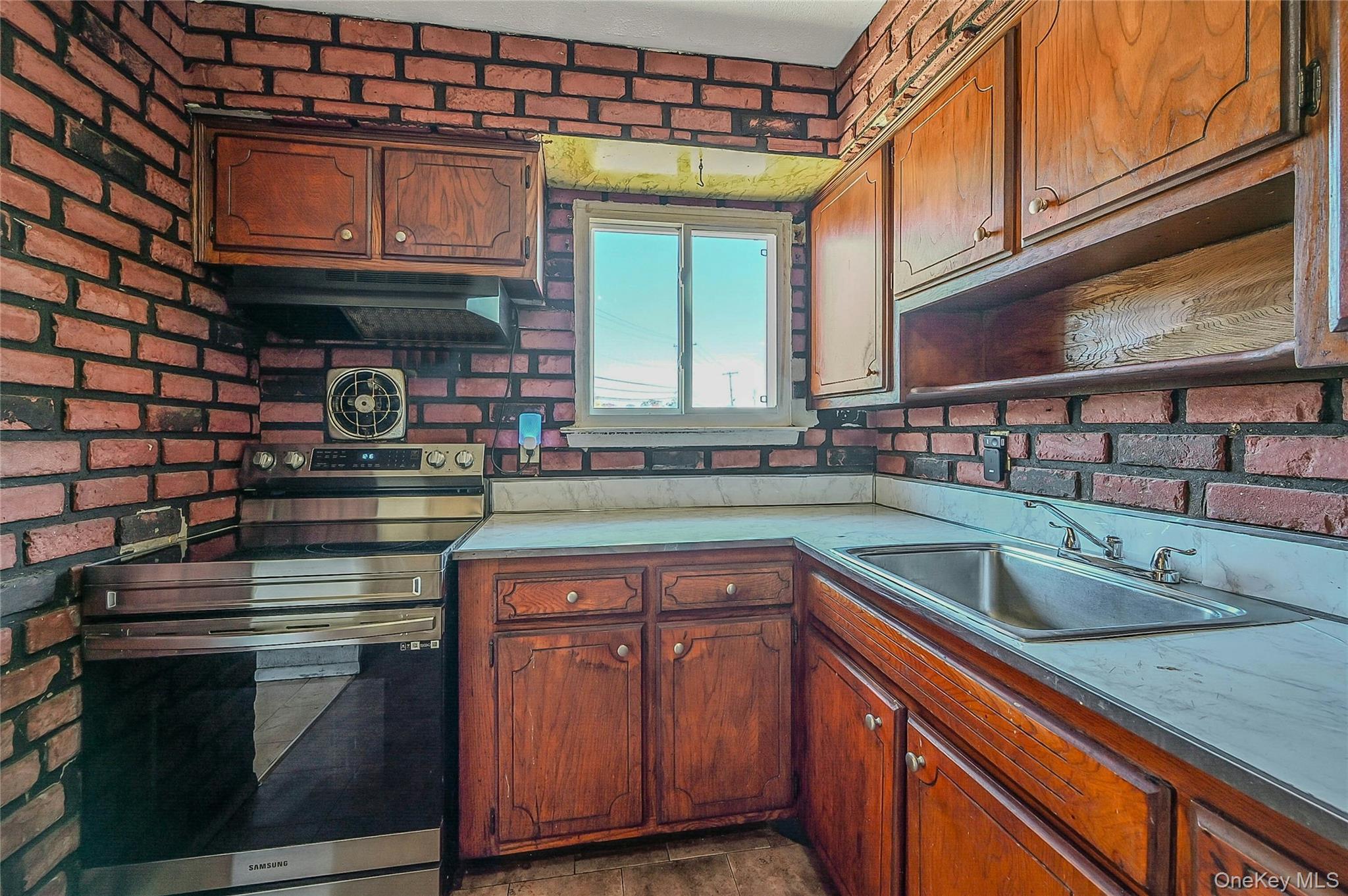 92 Grand Boulevard, Wyandanch, NY 11798