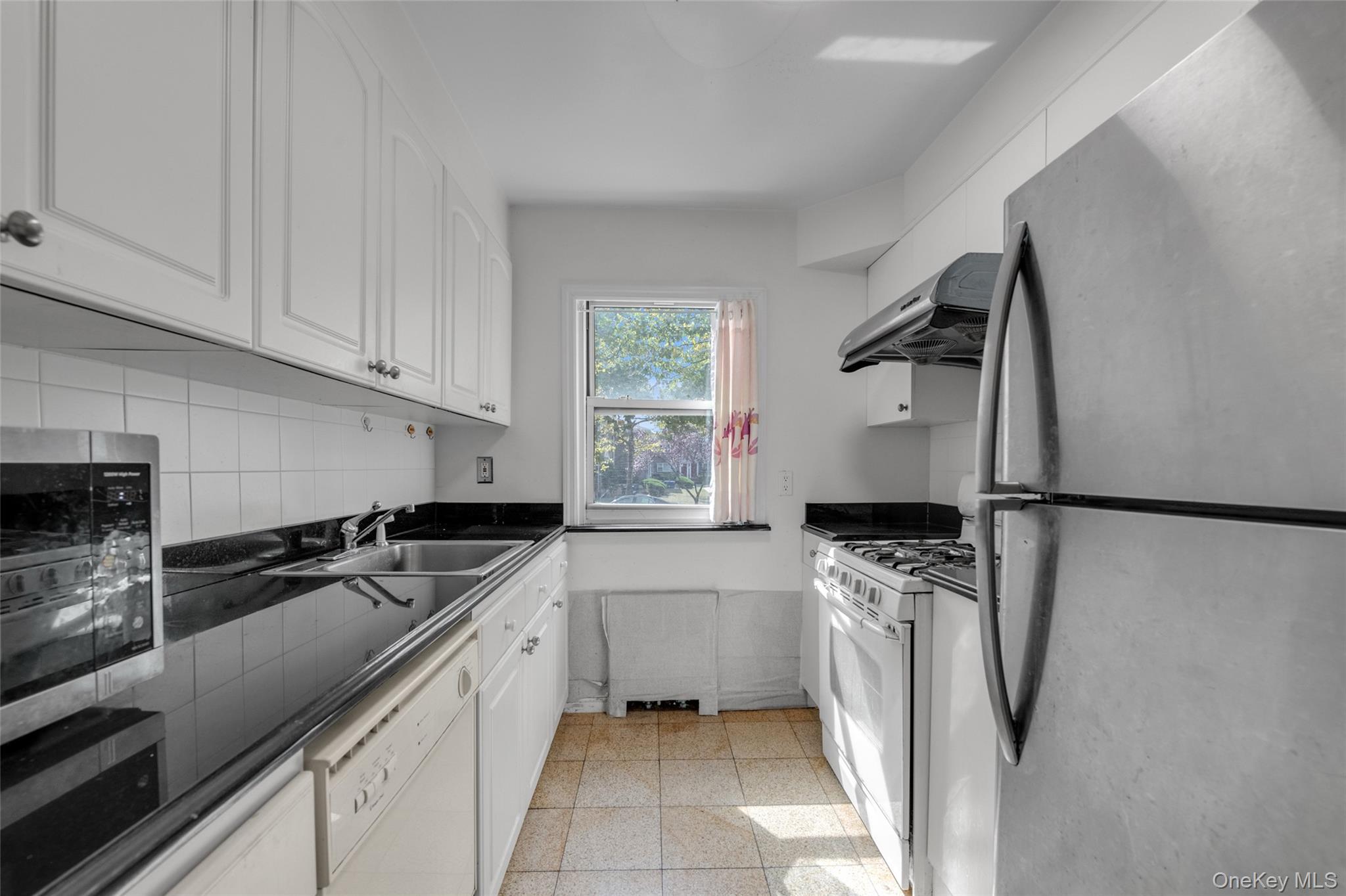 152-27 Jewel Avenue # 169A, Flushing, NY 11367