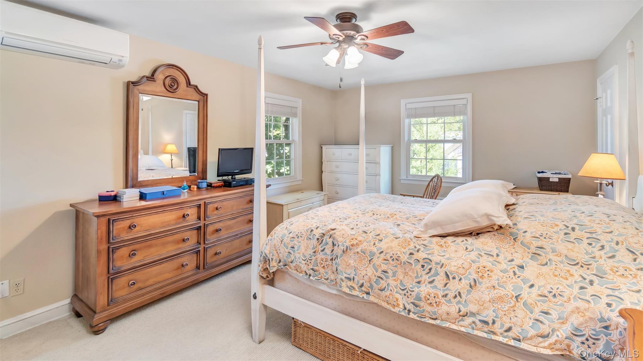 35 Carlton Street, Malverne, NY 11565