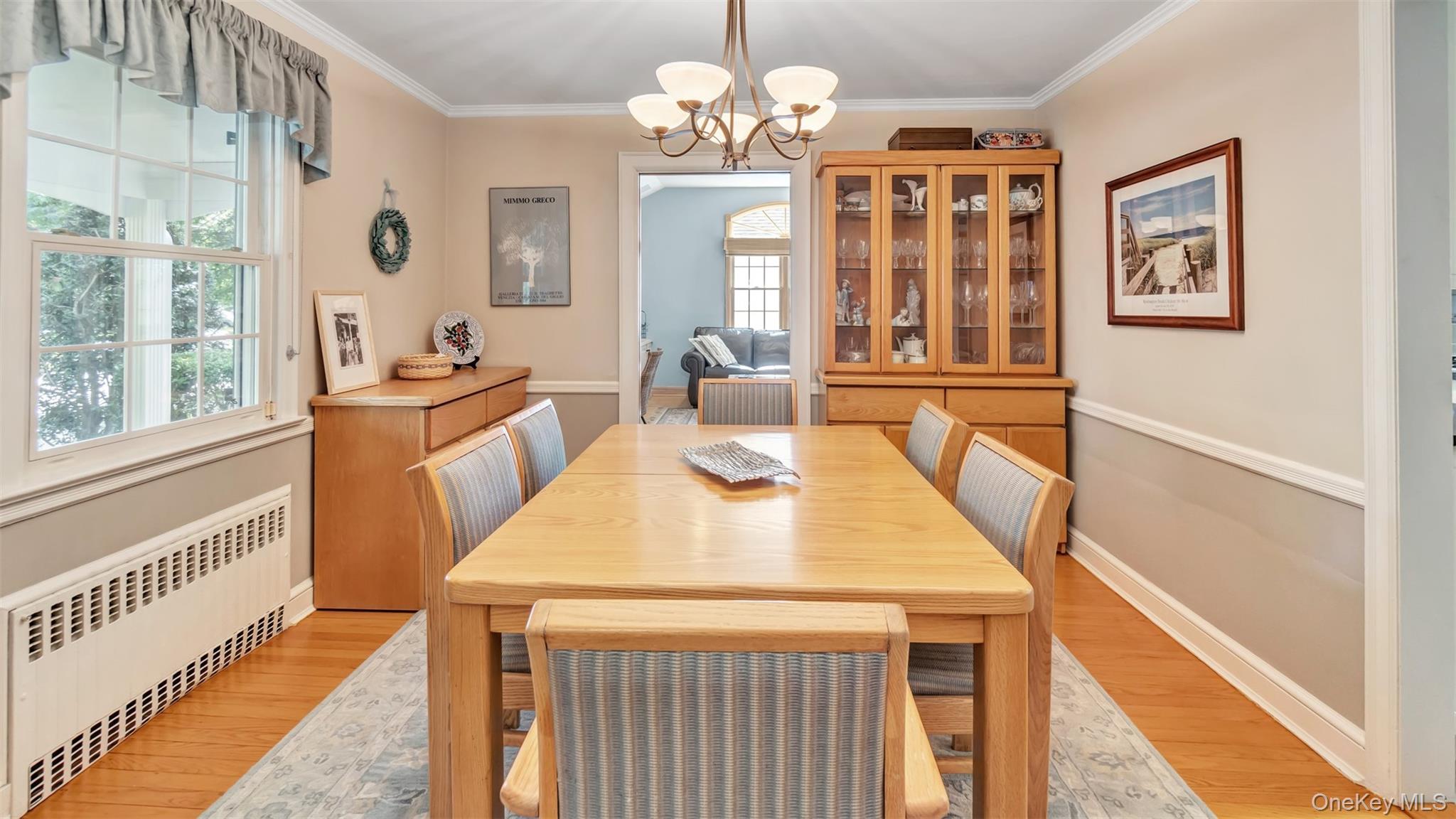 35 Carlton Street, Malverne, NY 11565