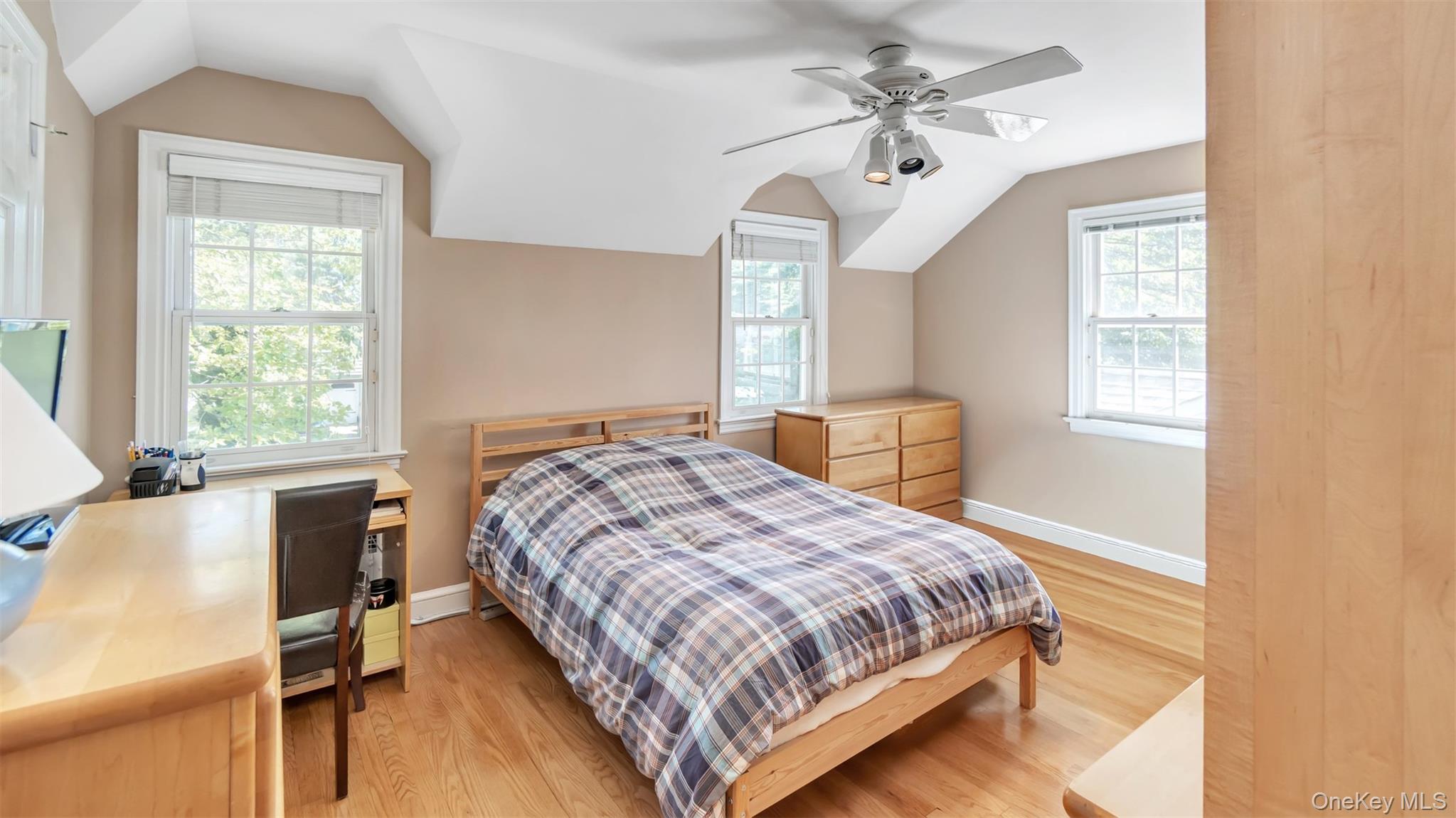 35 Carlton Street, Malverne, NY 11565