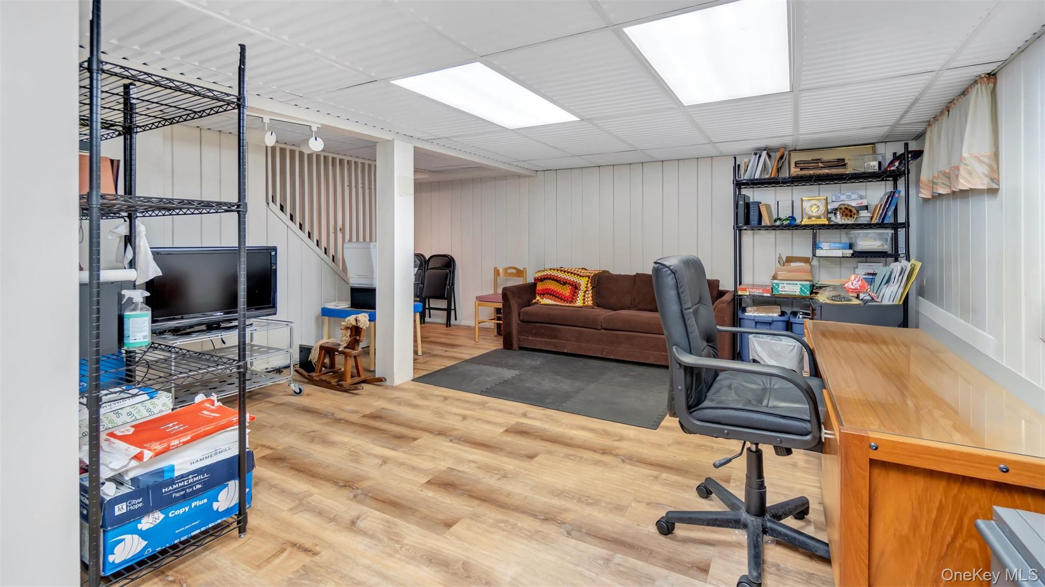 35 Carlton Street, Malverne, NY 11565