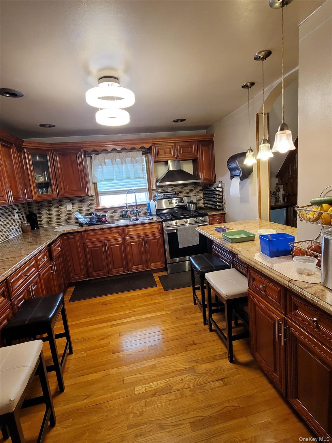 8640 126th Street, Richmond Hill, NY 11418