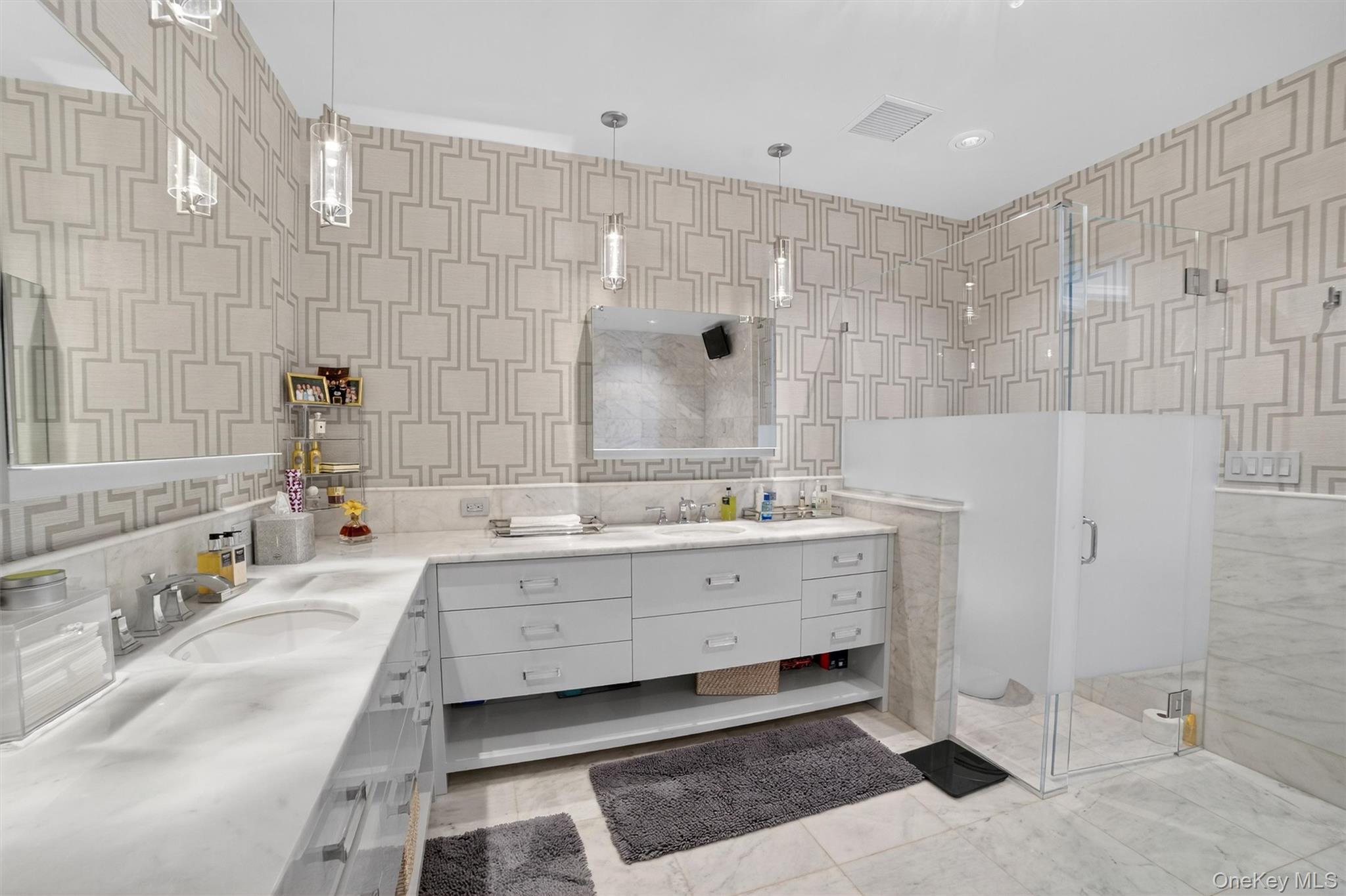 5 Renaissance Square # PH9E, White Plains, NY 10601