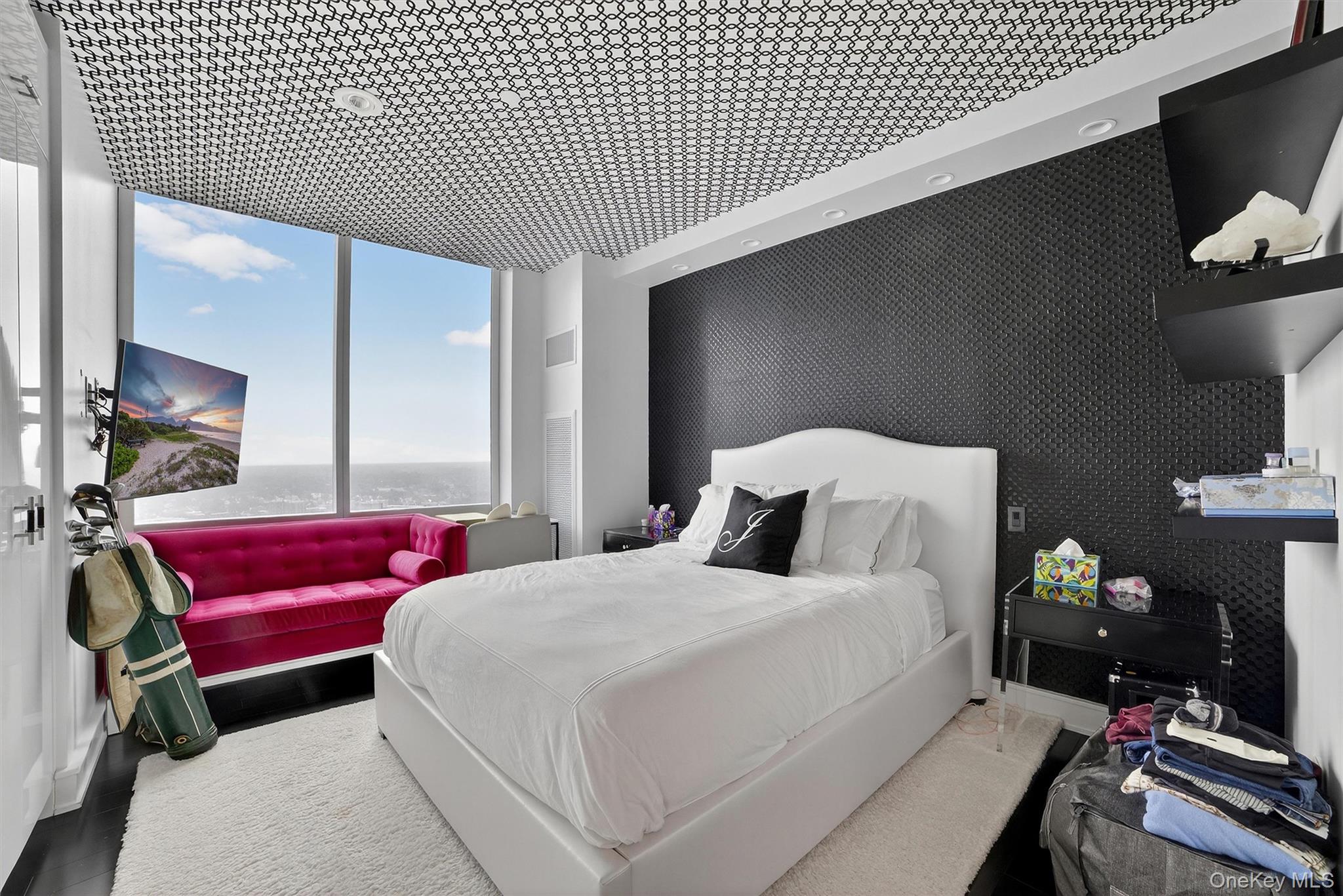 5 Renaissance Square # PH9E, White Plains, NY 10601