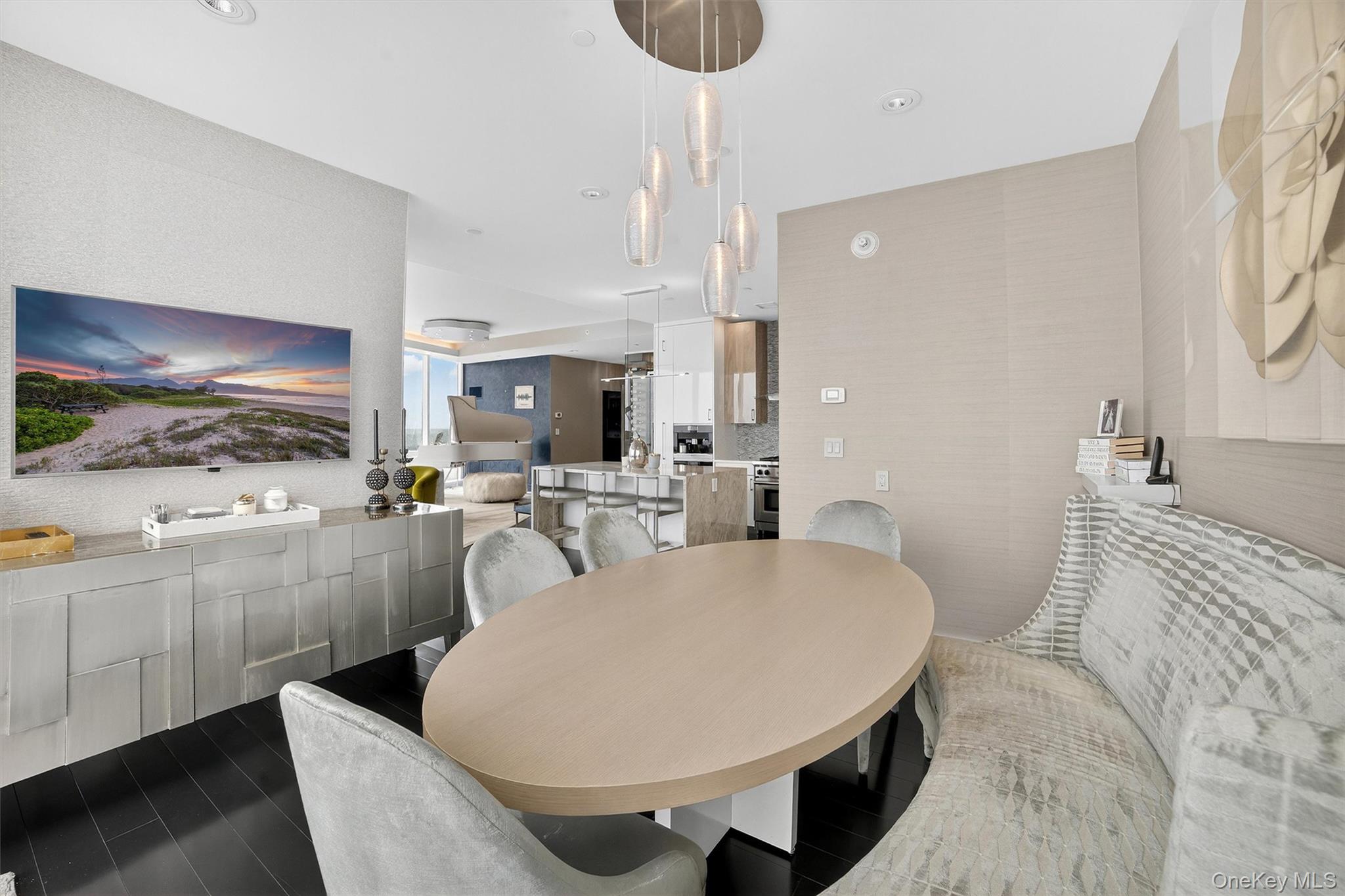 5 Renaissance Square # PH9E, White Plains, NY 10601