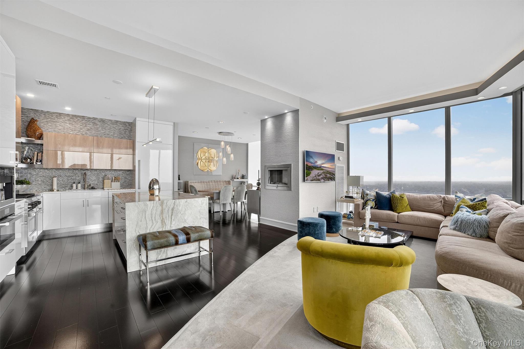 5 Renaissance Square # PH9E, White Plains, NY 10601