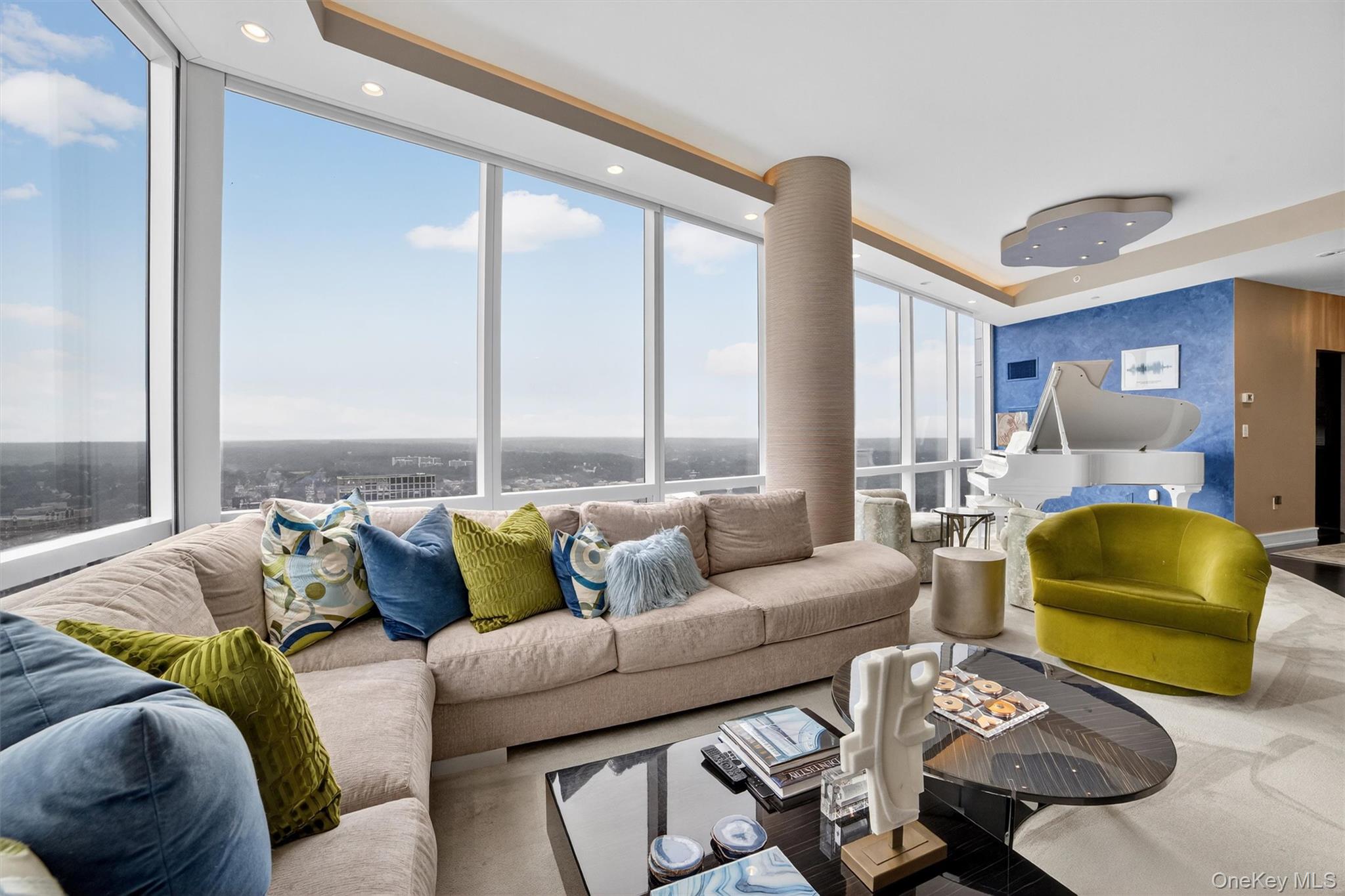 5 Renaissance Square # PH9E, White Plains, NY 10601