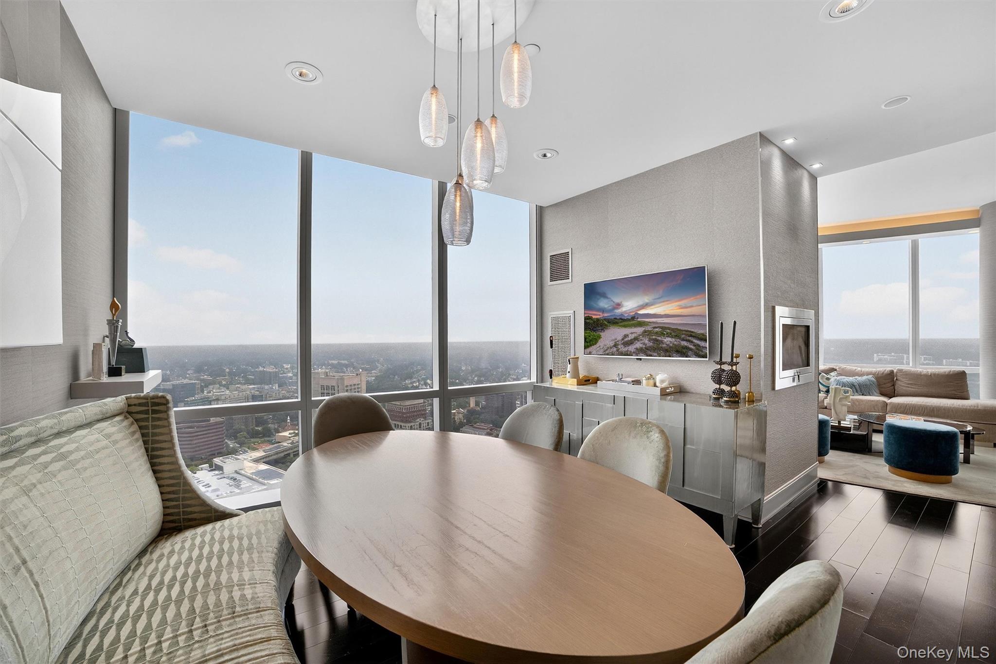 5 Renaissance Square # PH9E, White Plains, NY 10601