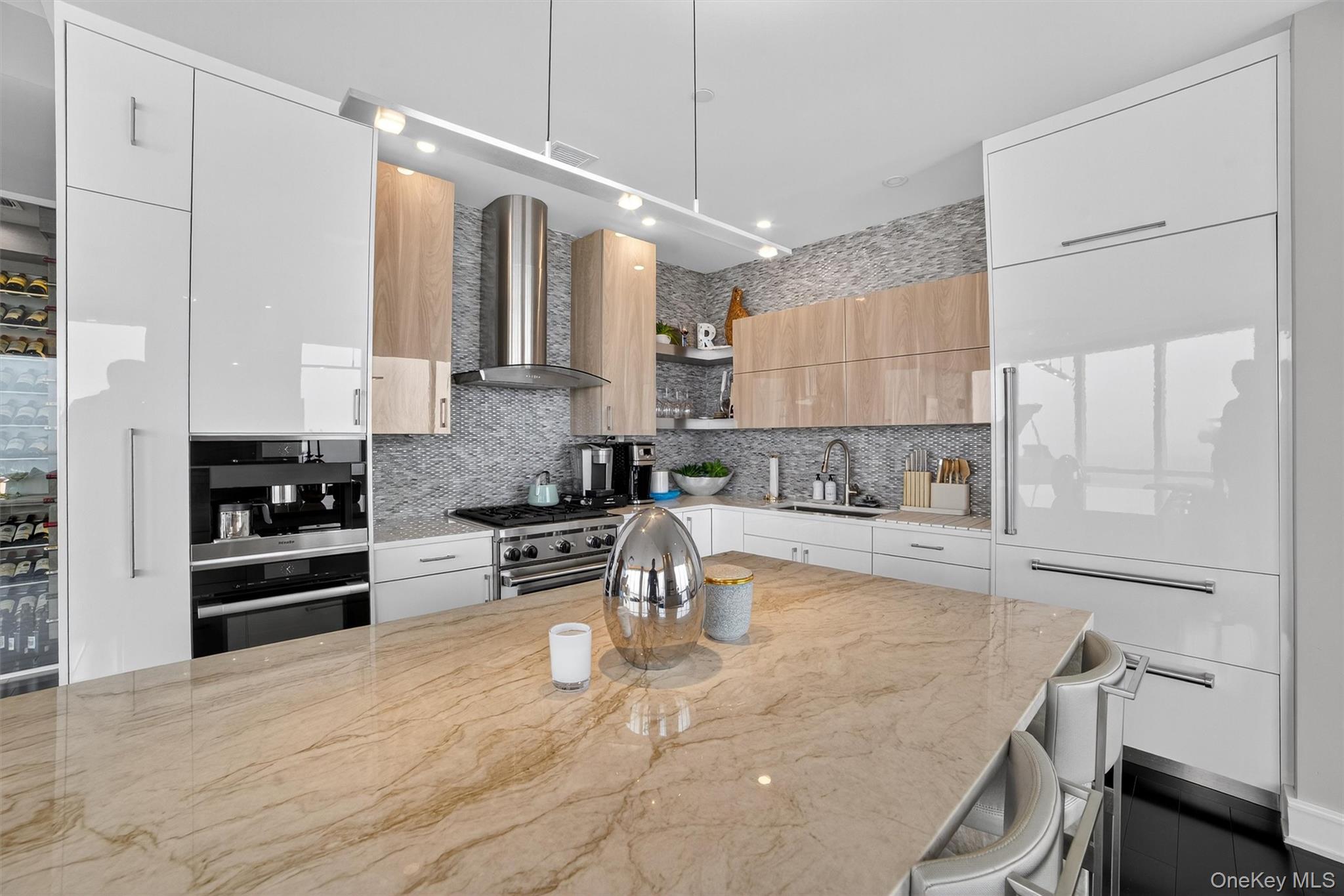 5 Renaissance Square # PH9E, White Plains, NY 10601