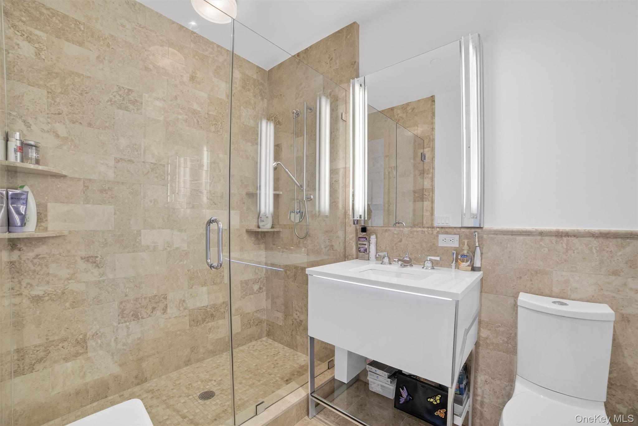 5 Renaissance Square # PH9E, White Plains, NY 10601