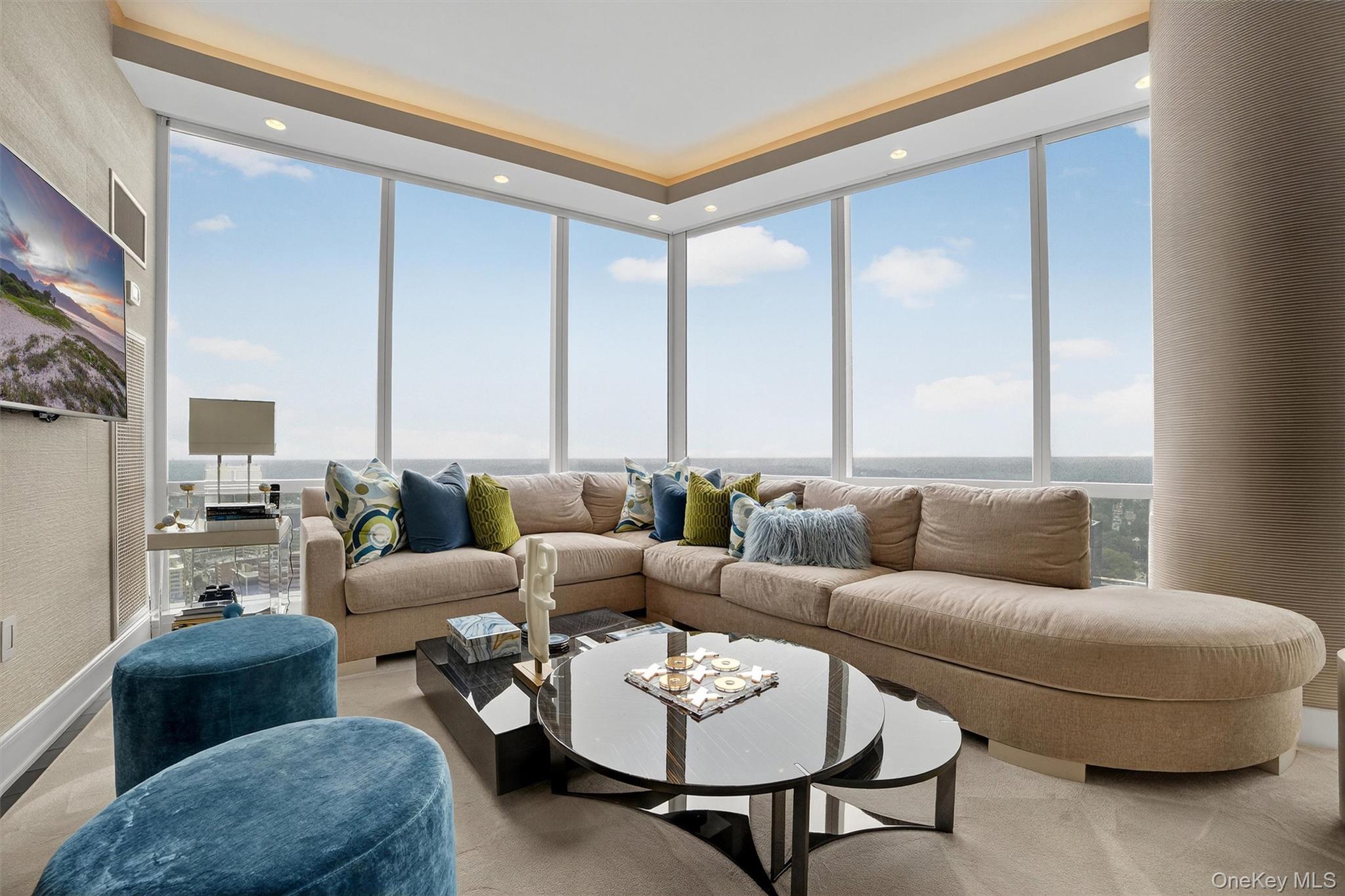 5 Renaissance Square # PH9E, White Plains, NY 10601