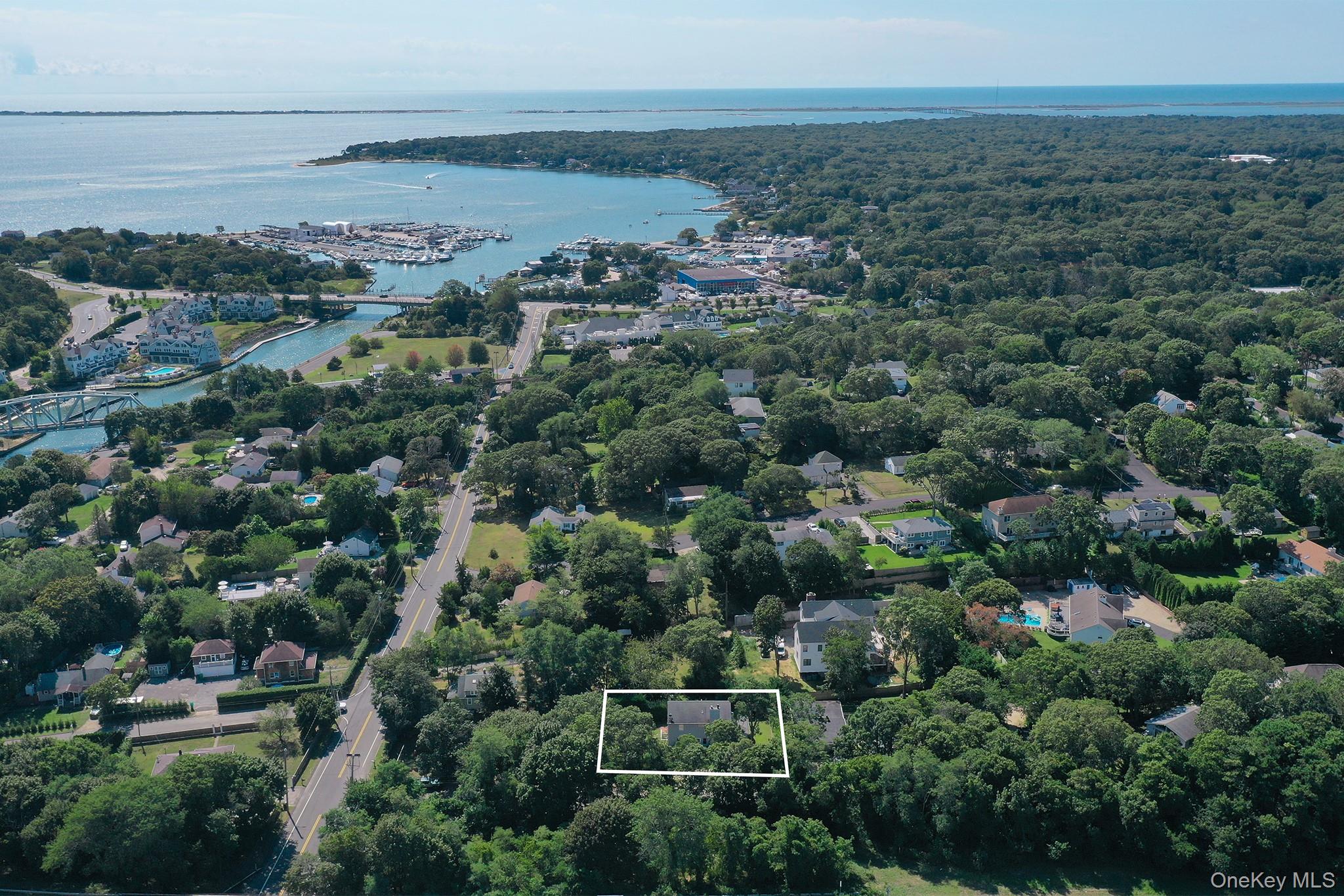 3 Newtown Court, Hampton Bays, NY 11946