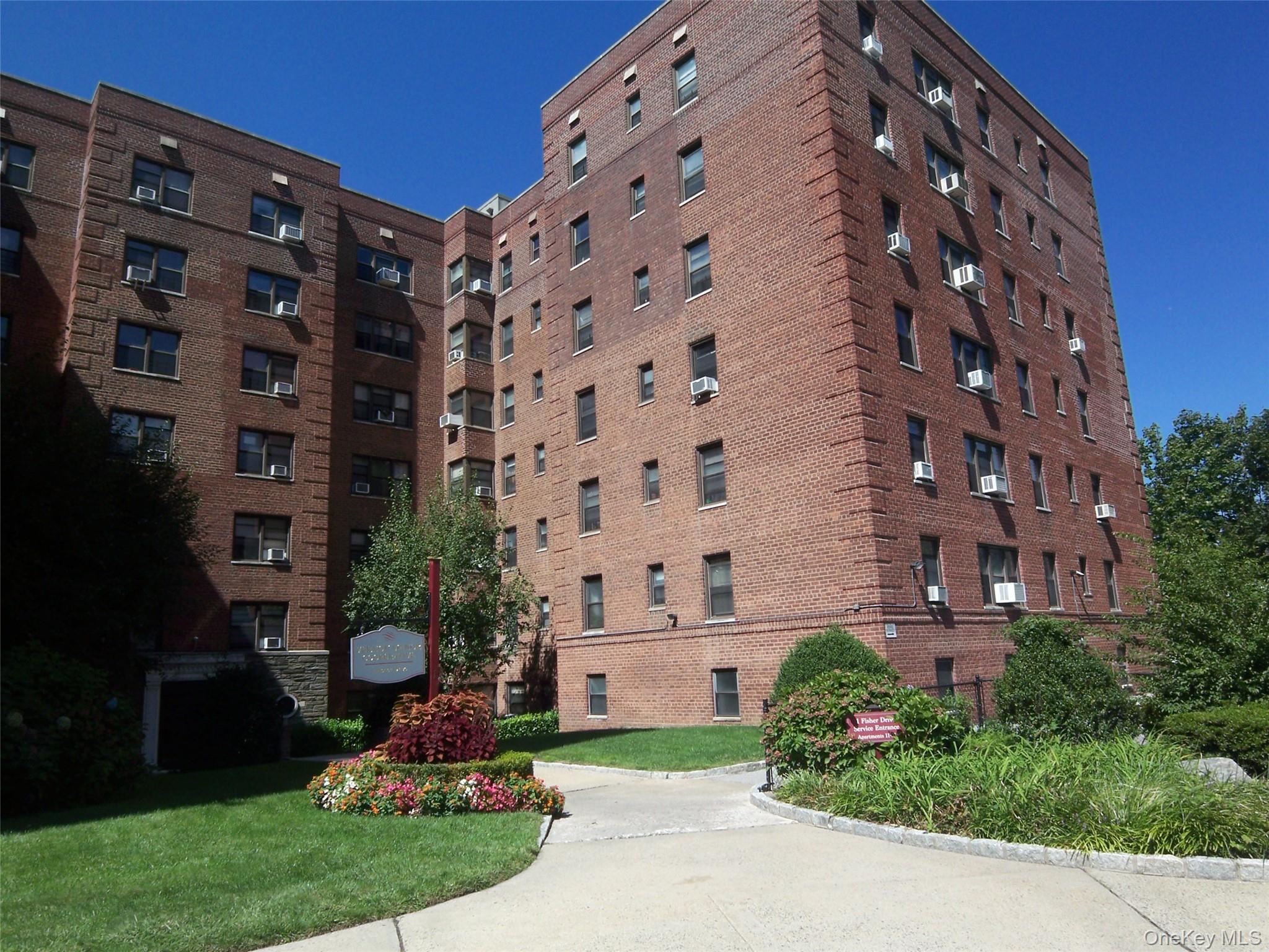 1 Fisher Drive # 520, Mount Vernon, NY 10552