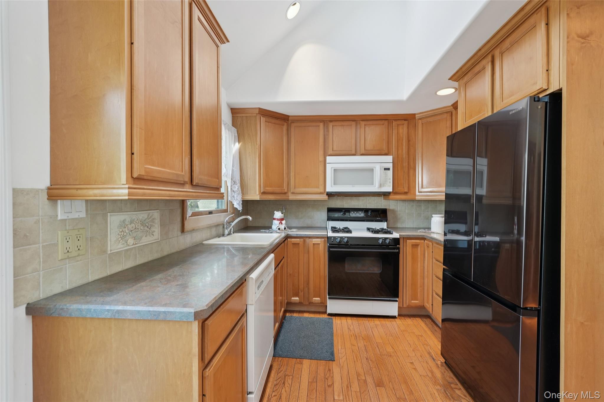 1 Kent Street, New City, NY 10956