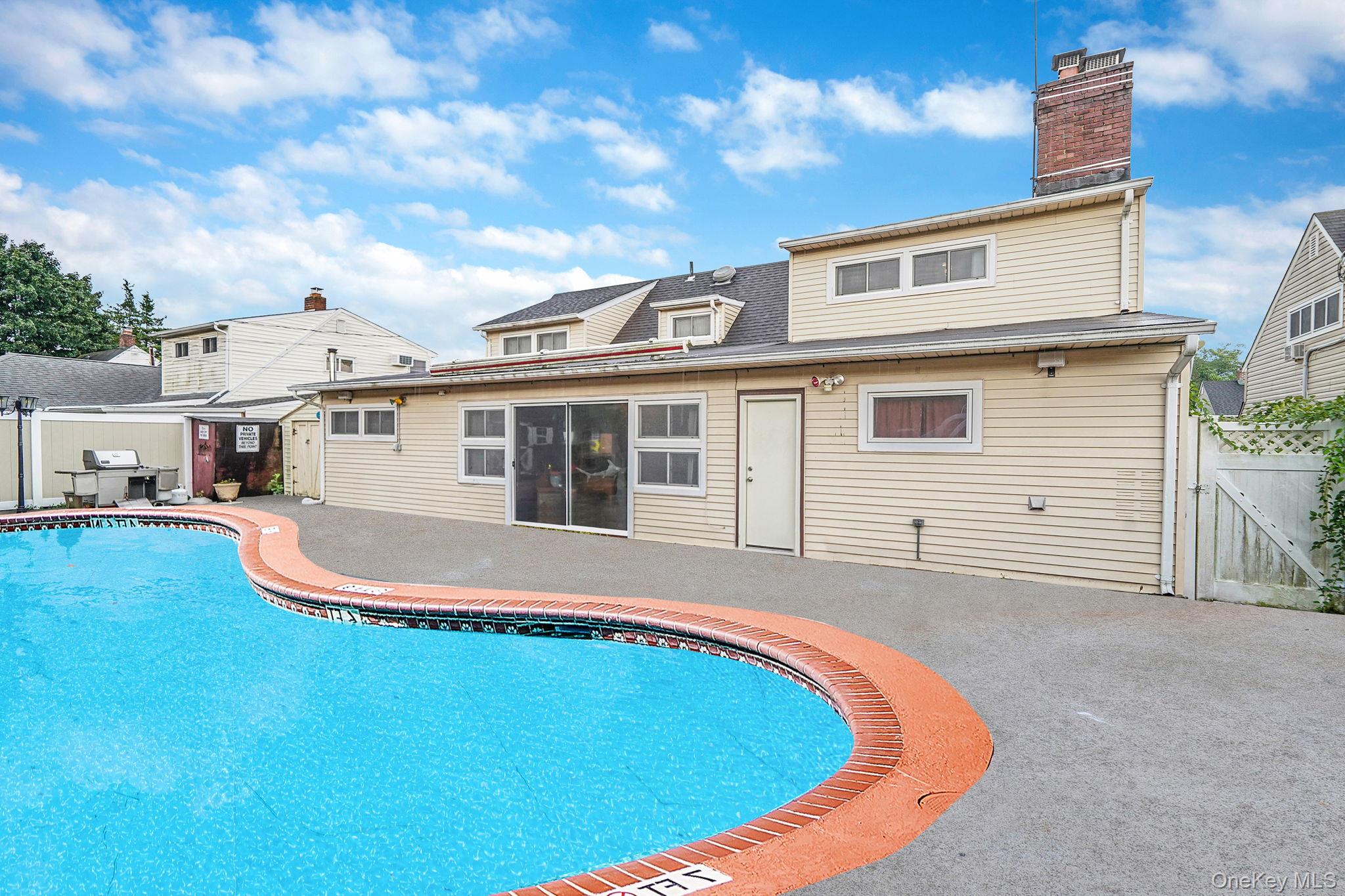 246 Blacksmith Road, Levittown, NY 11756