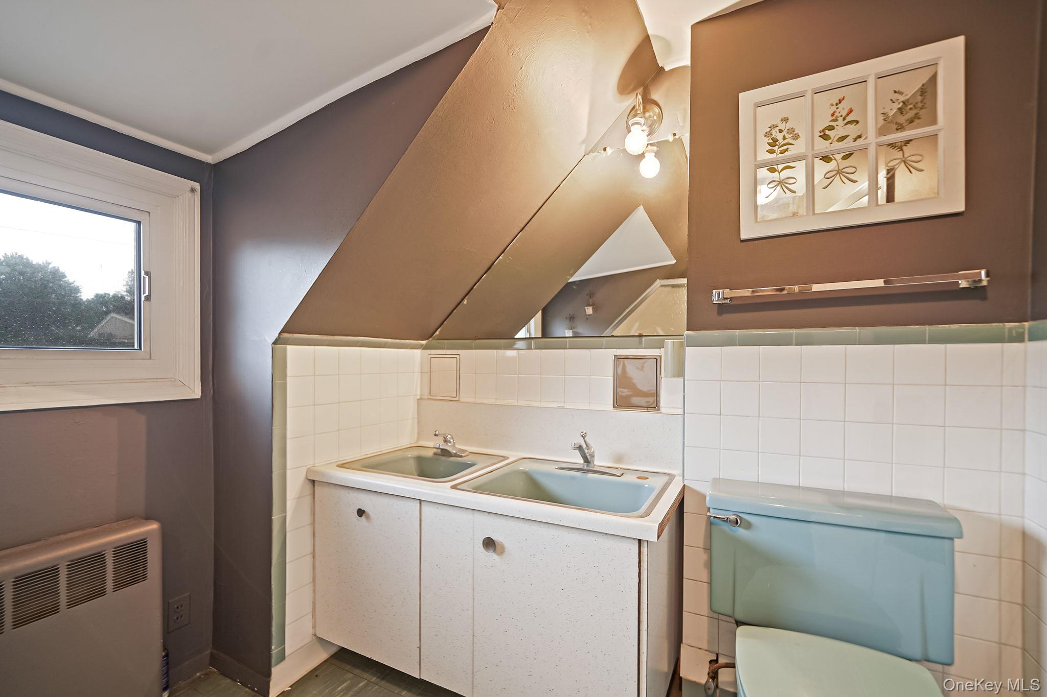 246 Blacksmith Road, Levittown, NY 11756