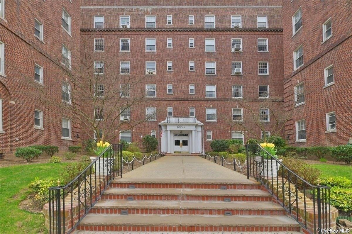 175-06 Devonshire Road # 1J, Jamaica Estates, NY 11432