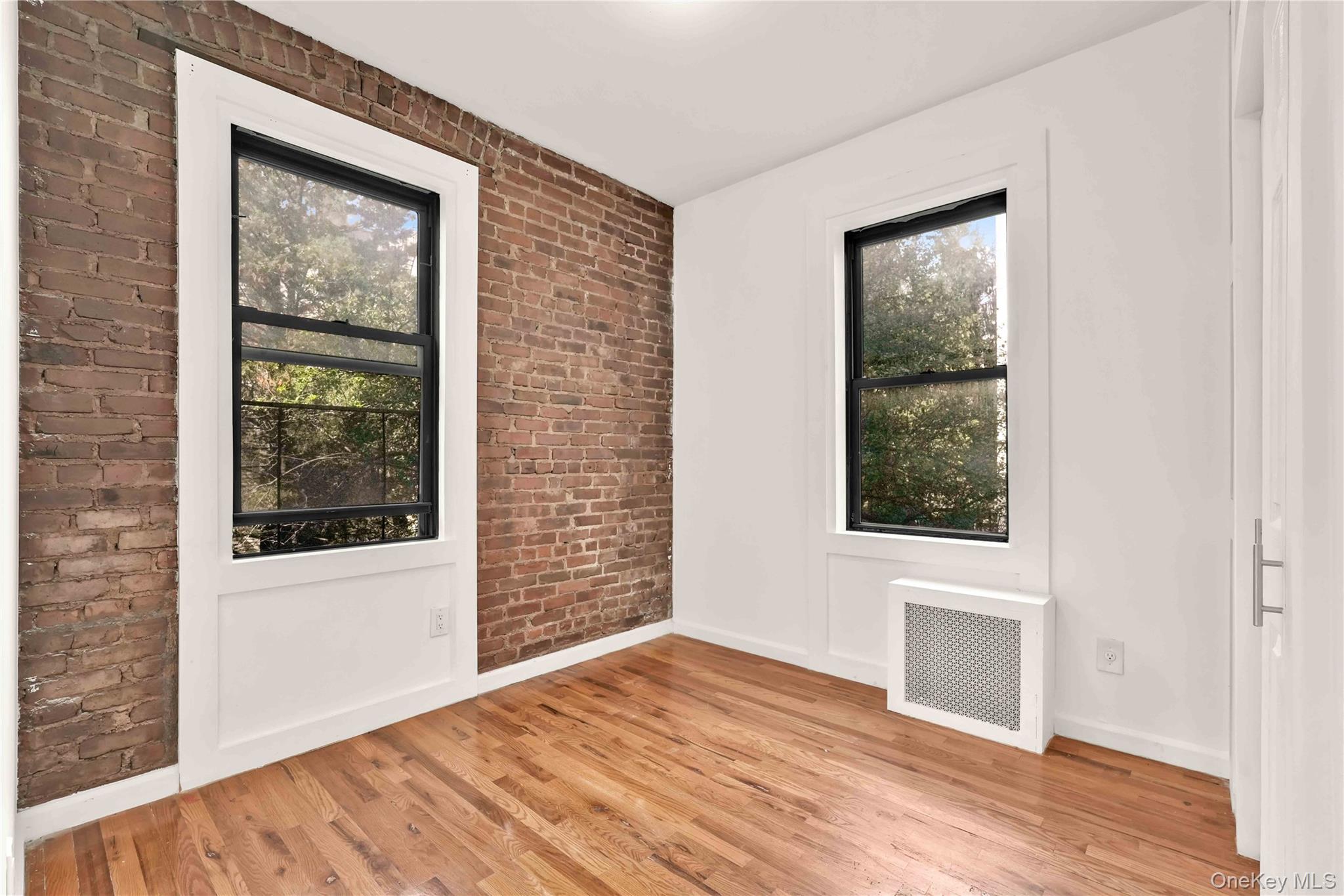 21-28 35th # 2A, Astoria, NY 11105