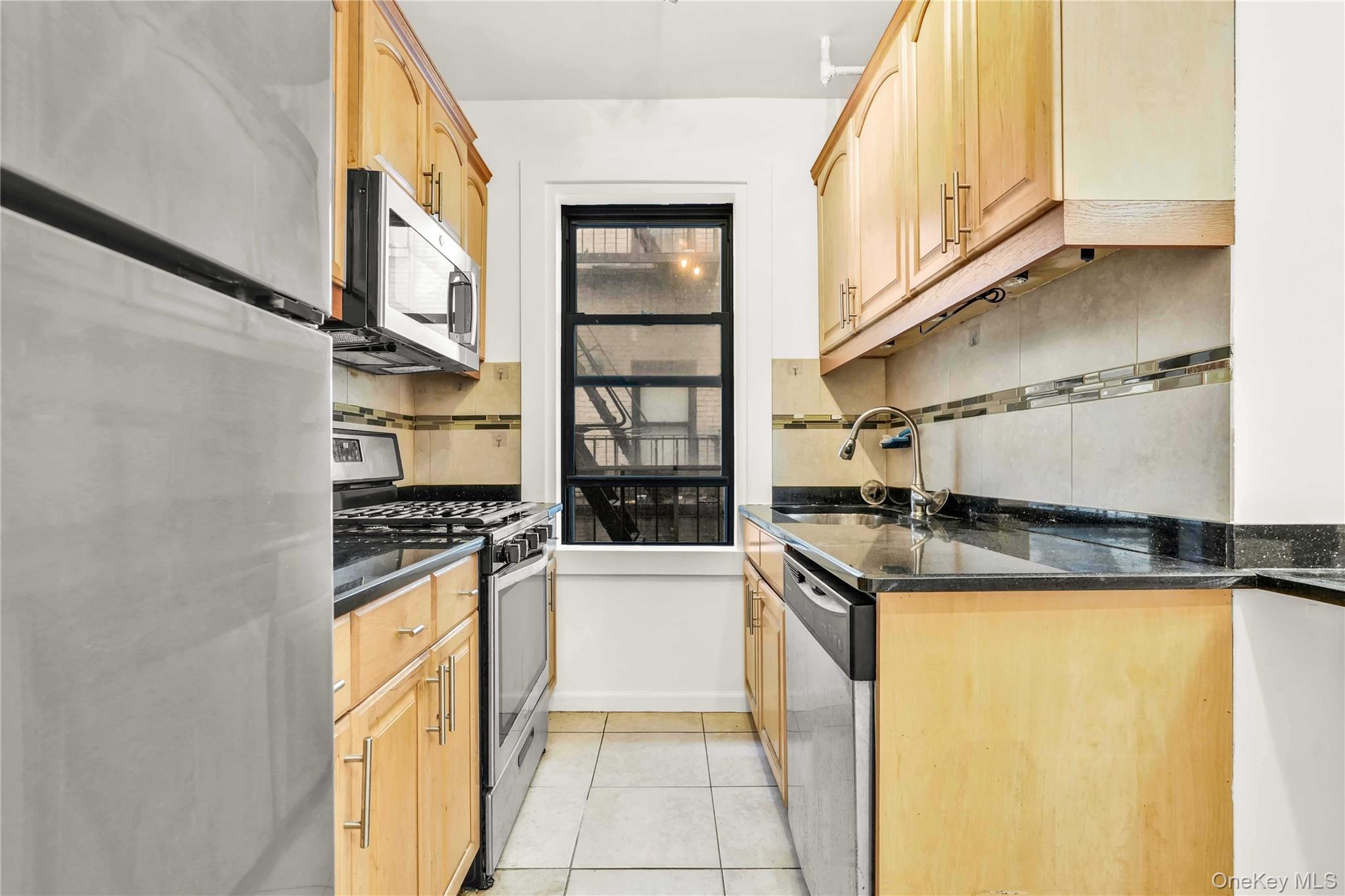 21-28 35th # 2A, Astoria, NY 11105