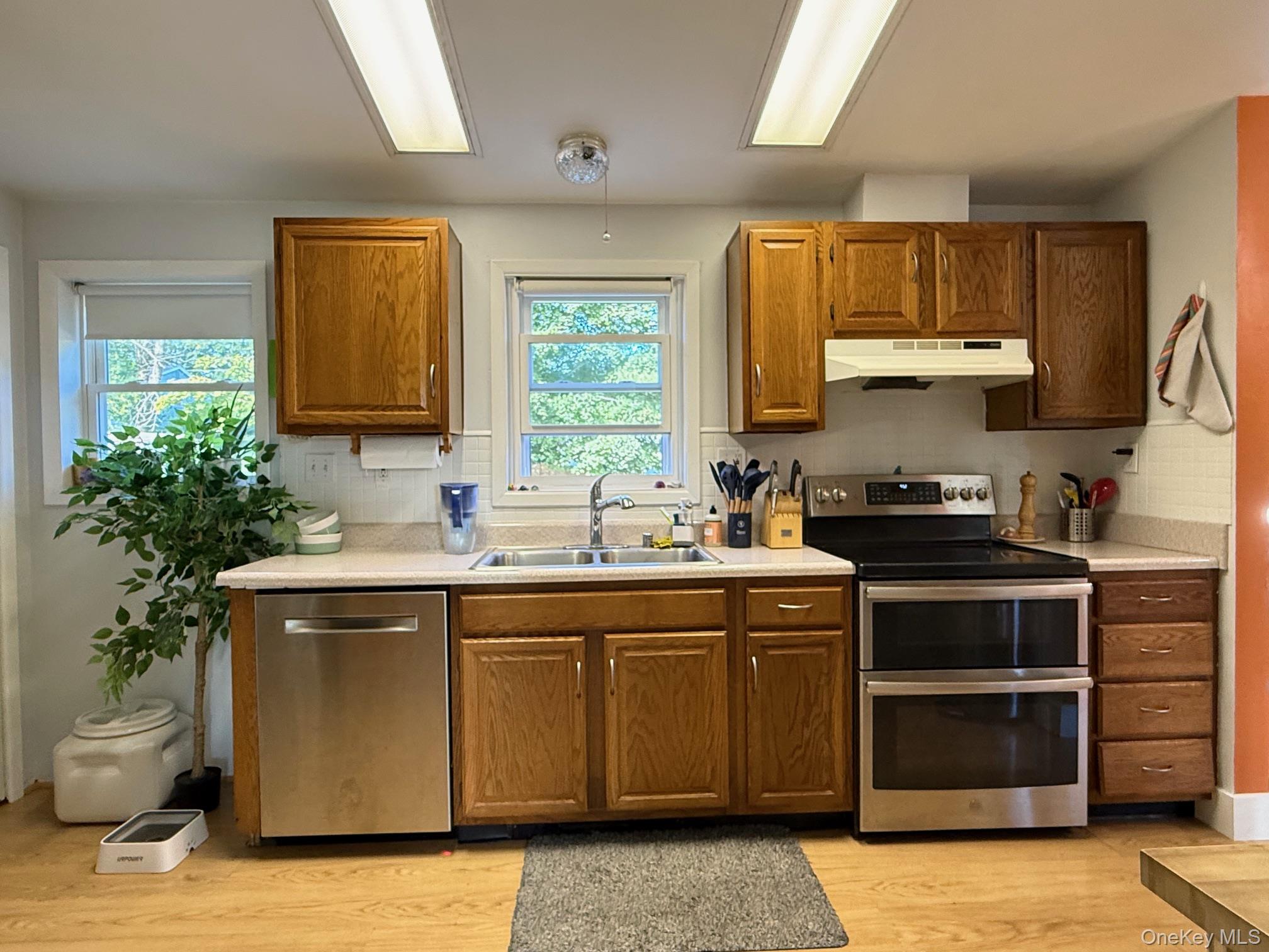 27 Meadow Lane, Millerton, NY 12546