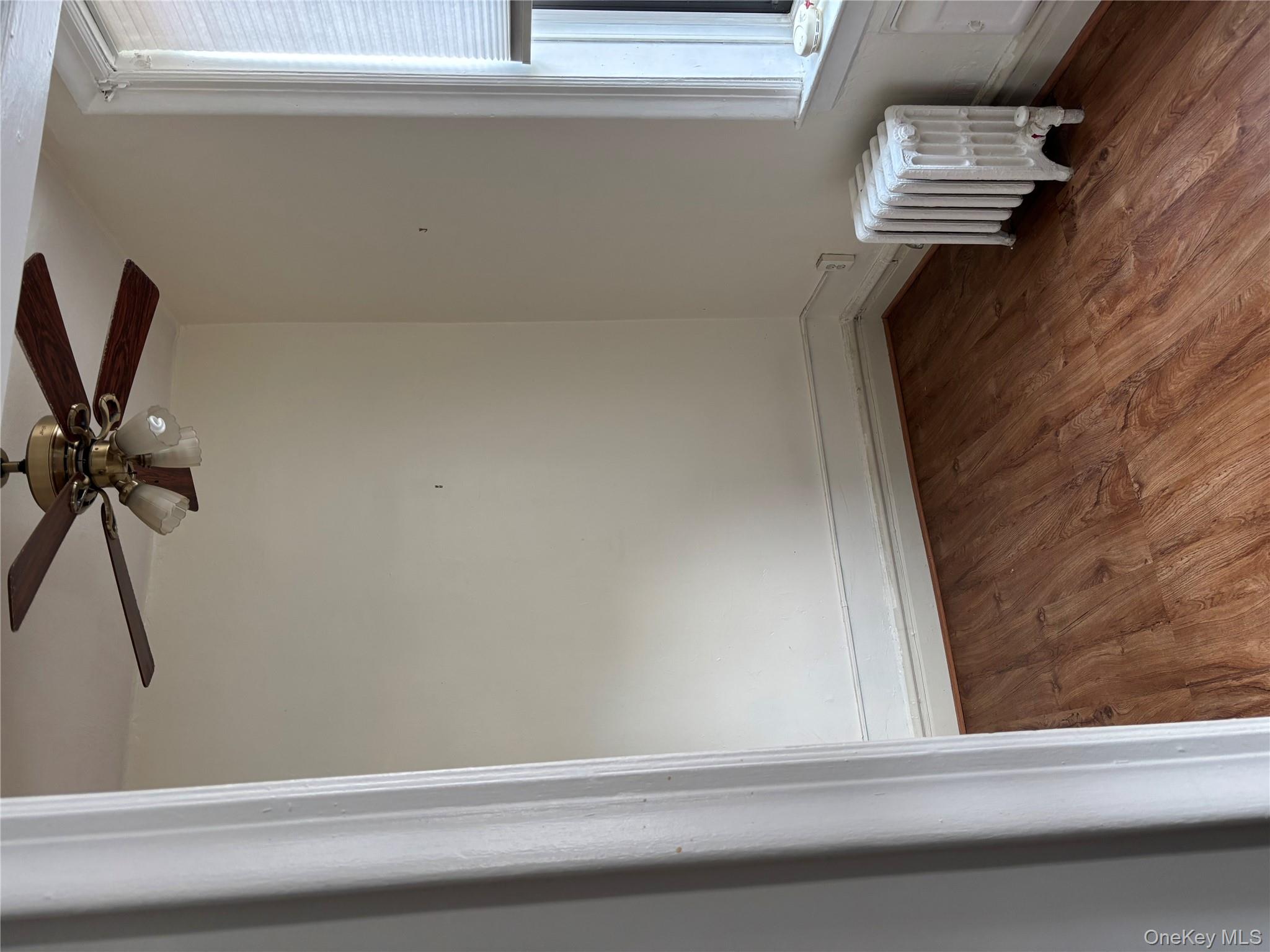 160-15 Powells Cove Boulevard # D302, Beechhurst, NY 11357