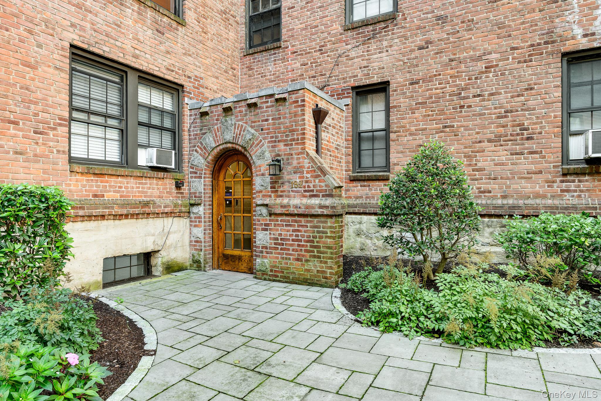 182 Garth Road # 1D, Scarsdale, NY 10583