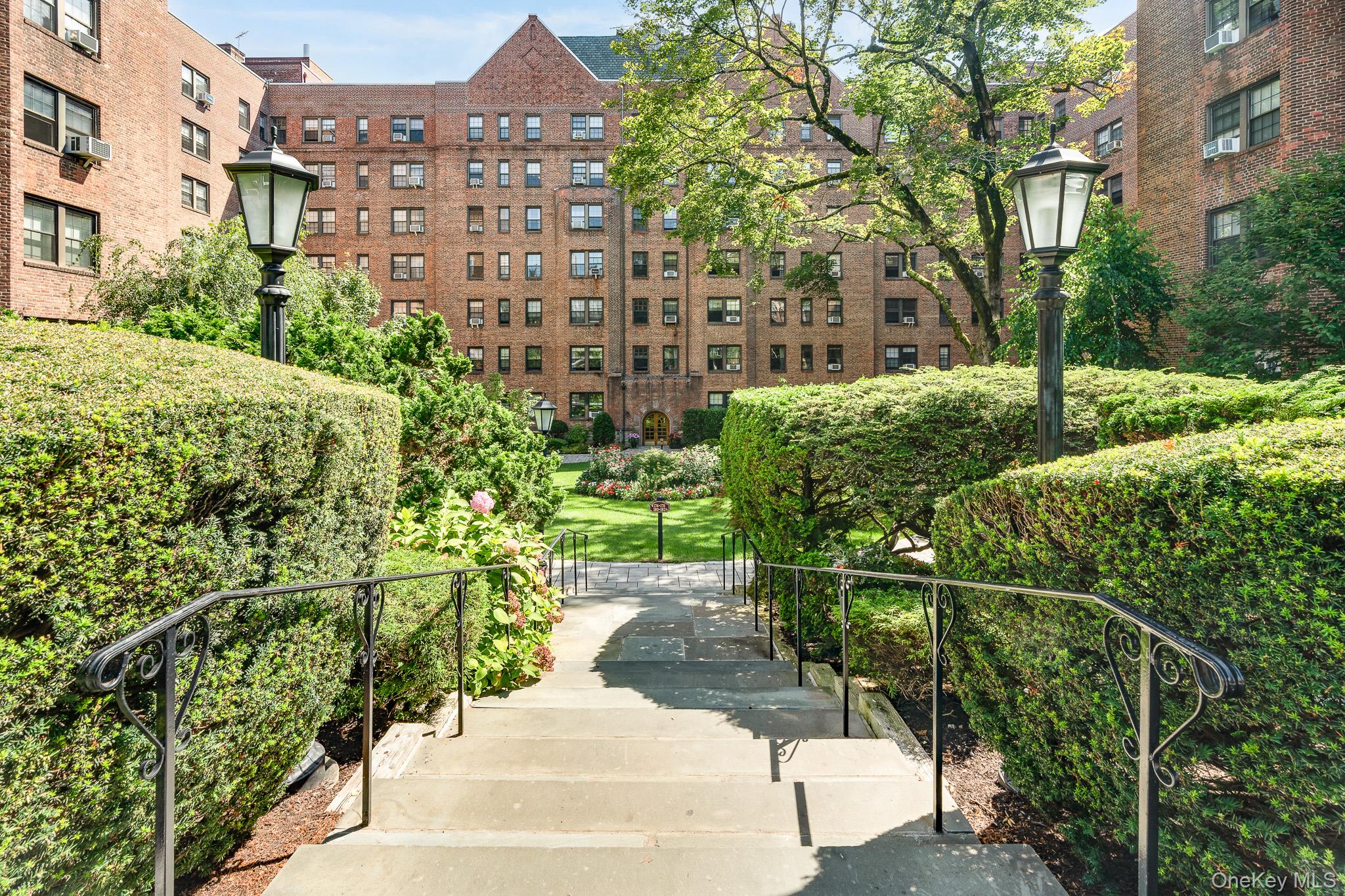 182 Garth Road # 1D, Scarsdale, NY 10583