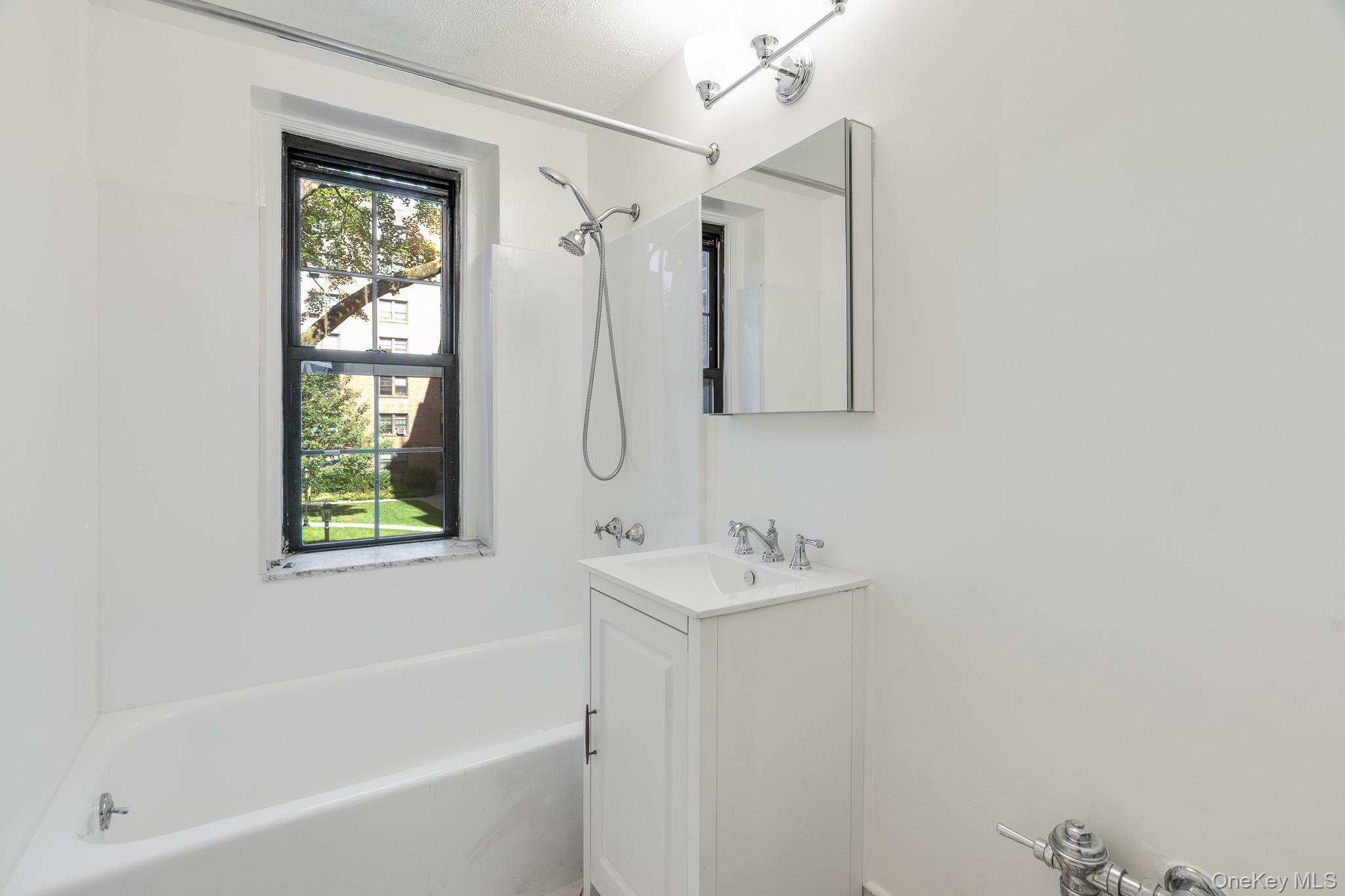 182 Garth Road # 1D, Scarsdale, NY 10583