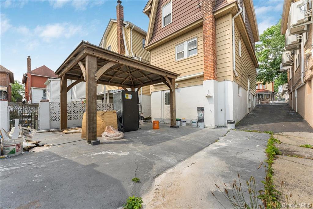 4216 Wickham Avenue, Bronx, NY 10466