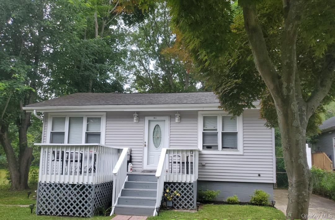 411 Glen Drive, Shirley, NY 11967