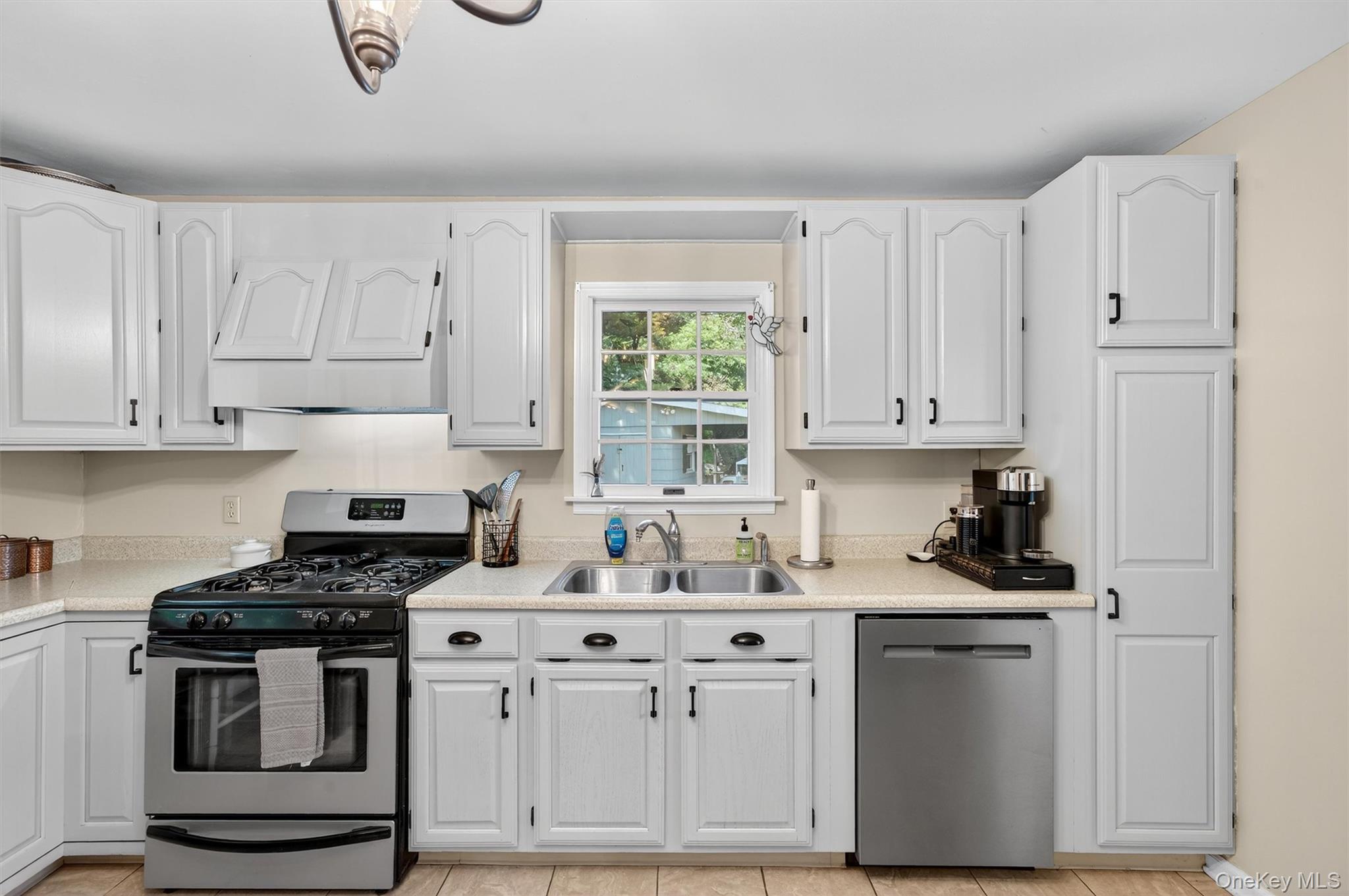 39 Woodside Drive, Warwick, NY 10990