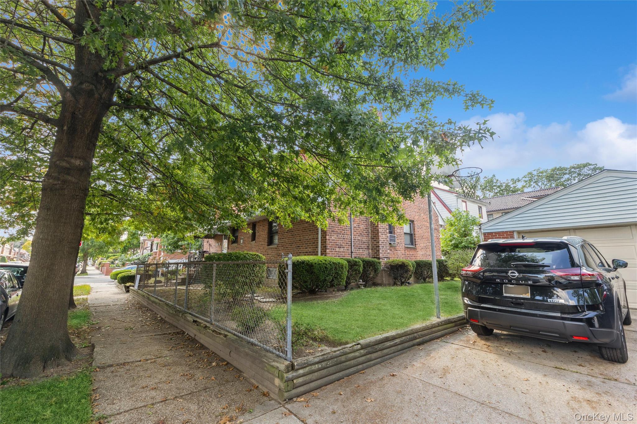 190 17 42nd Avenue, Flushing, NY 11358