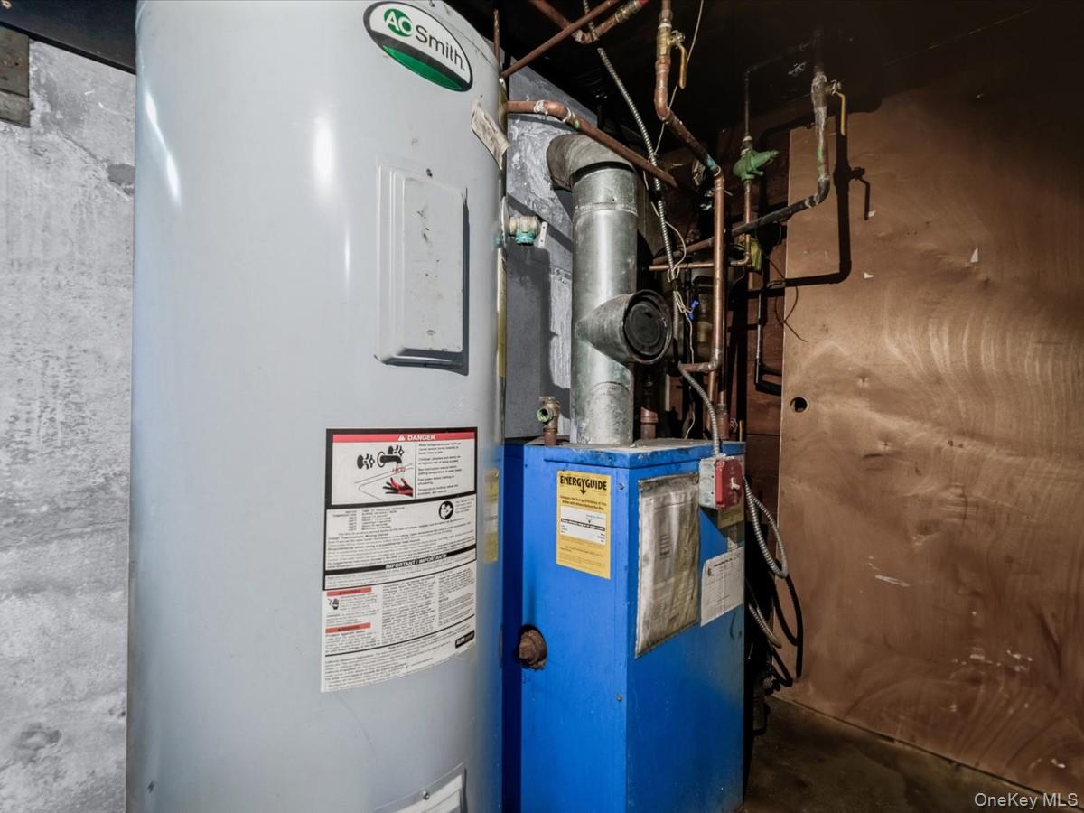 269 E Columbia Street, Hempstead, NY 11550