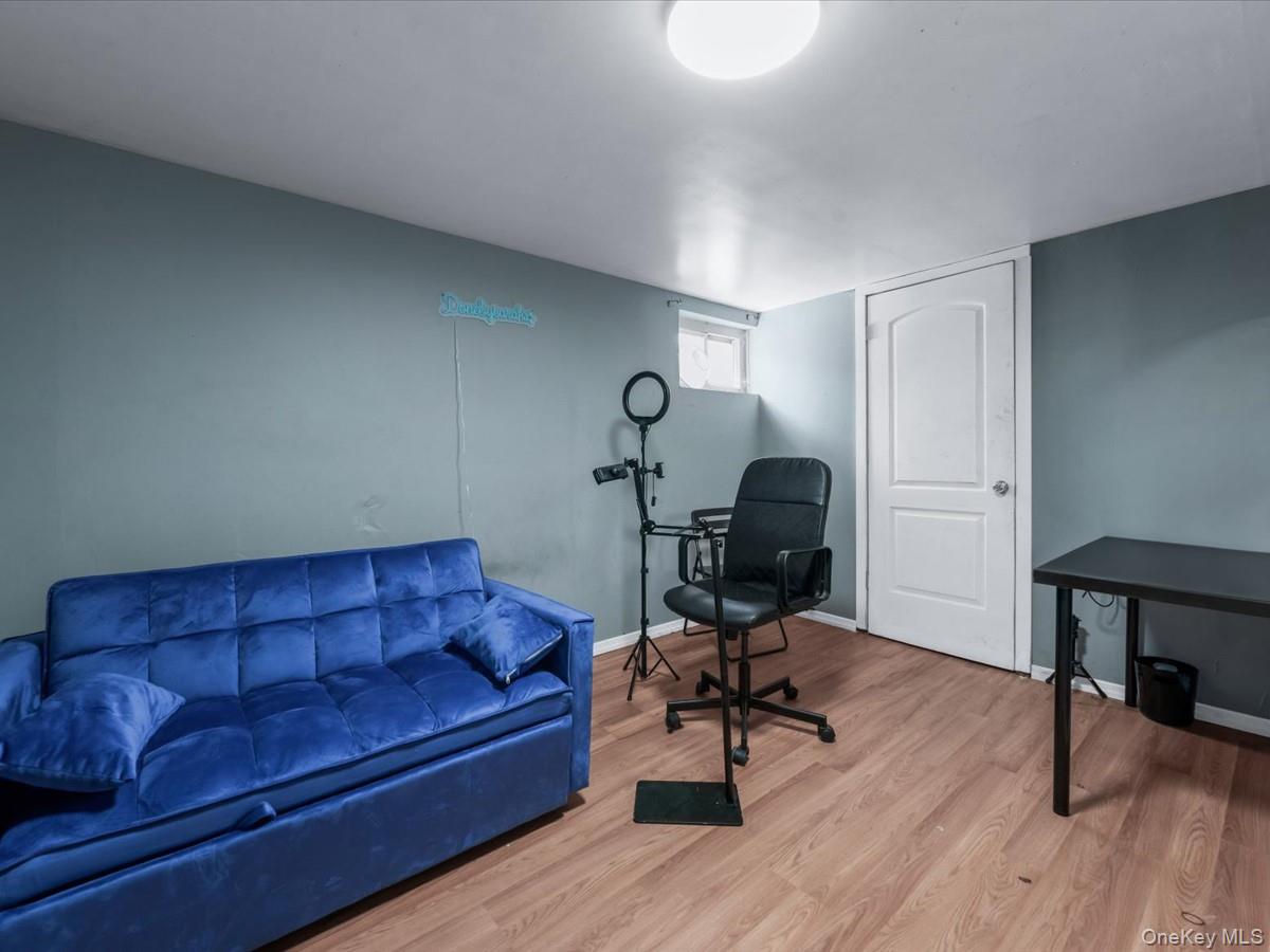 269 E Columbia Street, Hempstead, NY 11550