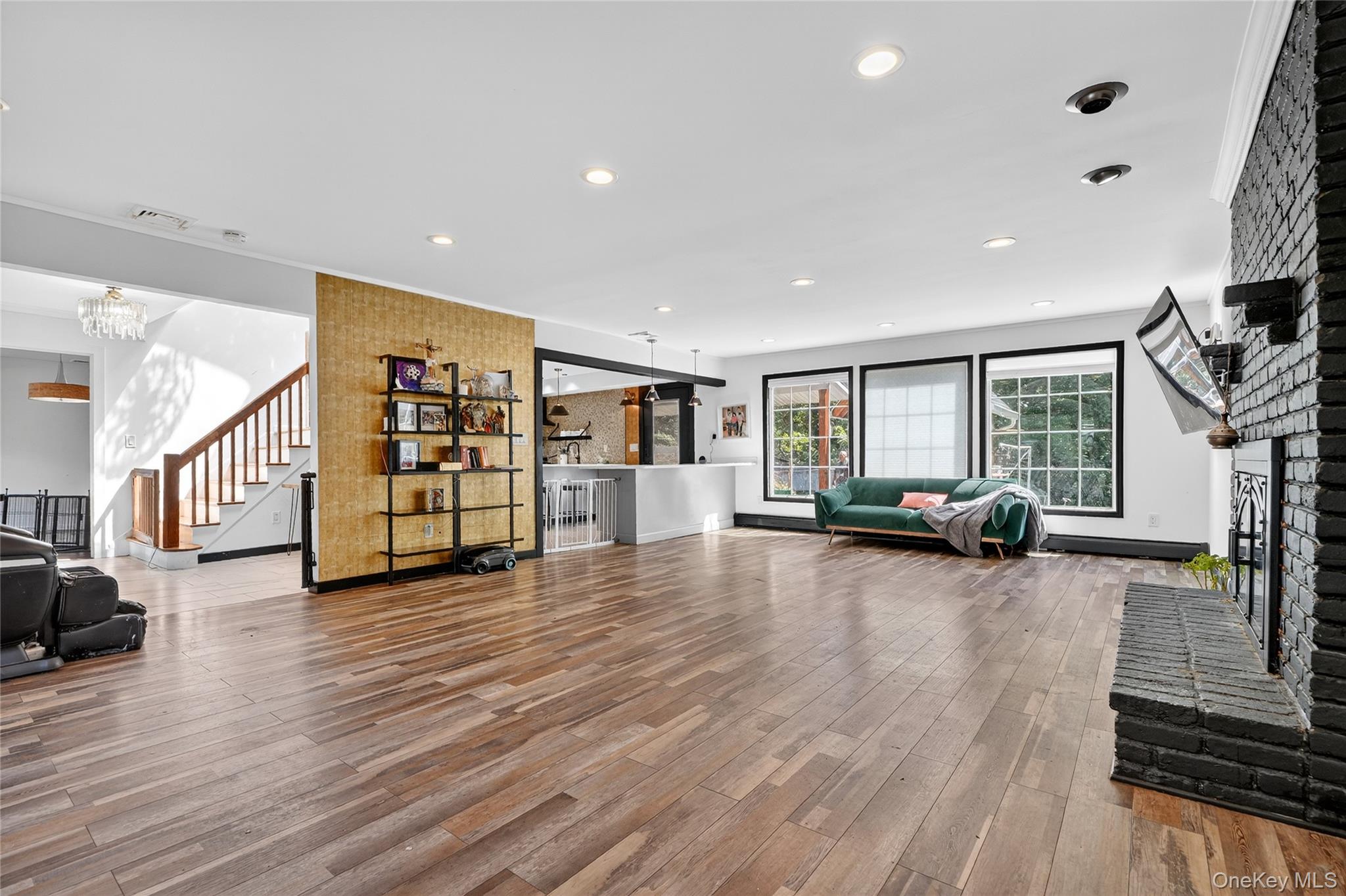 306 S Pascack Road, Nanuet, NY 10954