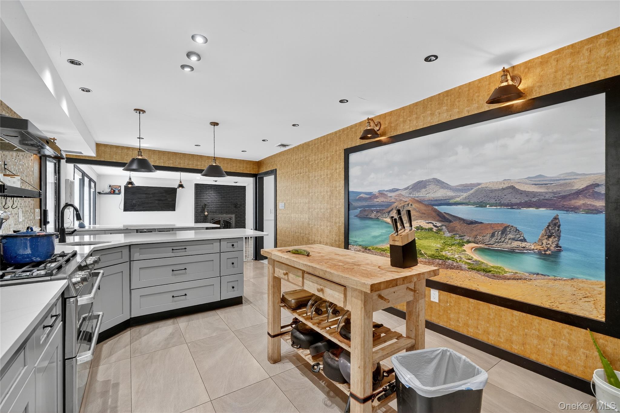 306 S Pascack Road, Nanuet, NY 10954