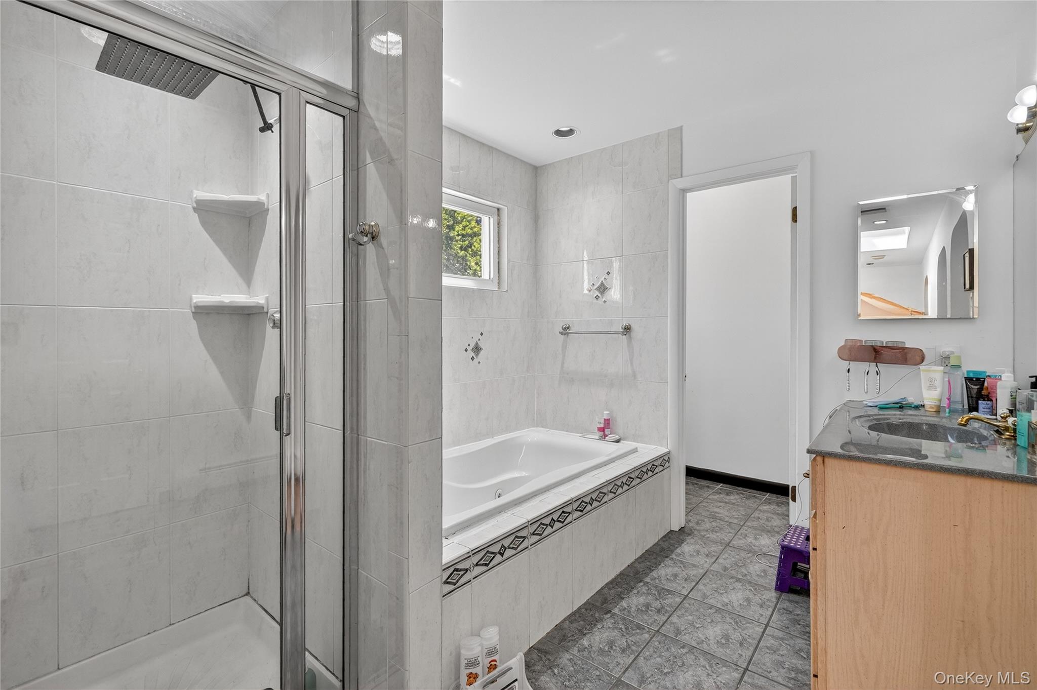 306 S Pascack Road, Nanuet, NY 10954