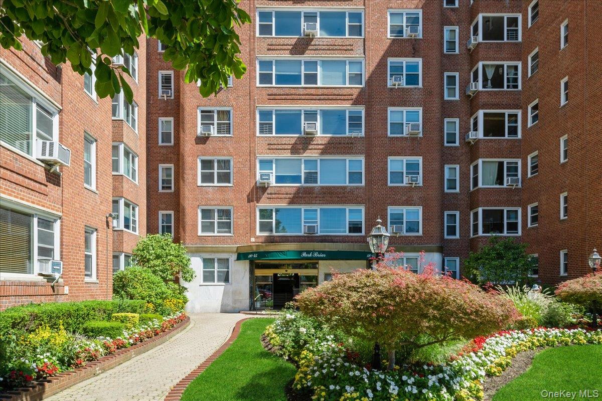 110-45 Queens Boulevard # 312, Forest Hills, NY 11375