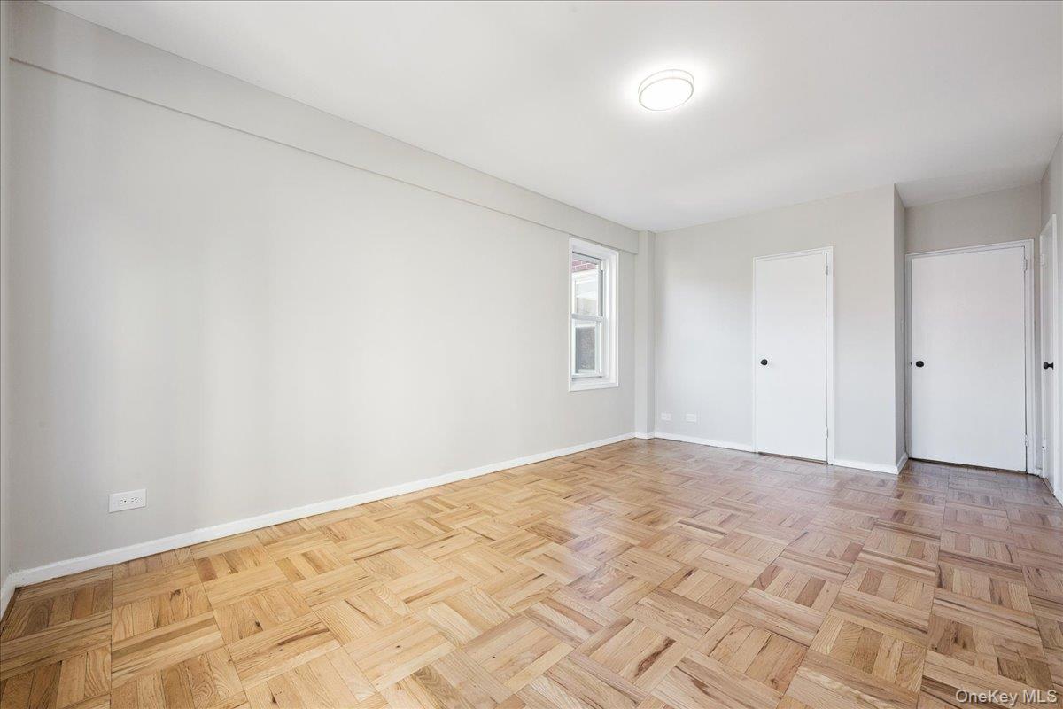 110-45 Queens Boulevard # 312, Forest Hills, NY 11375