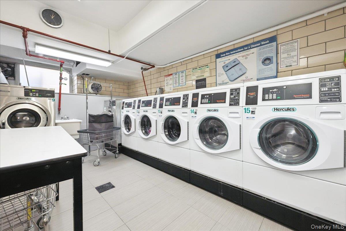 110-45 Queens Boulevard # 312, Forest Hills, NY 11375