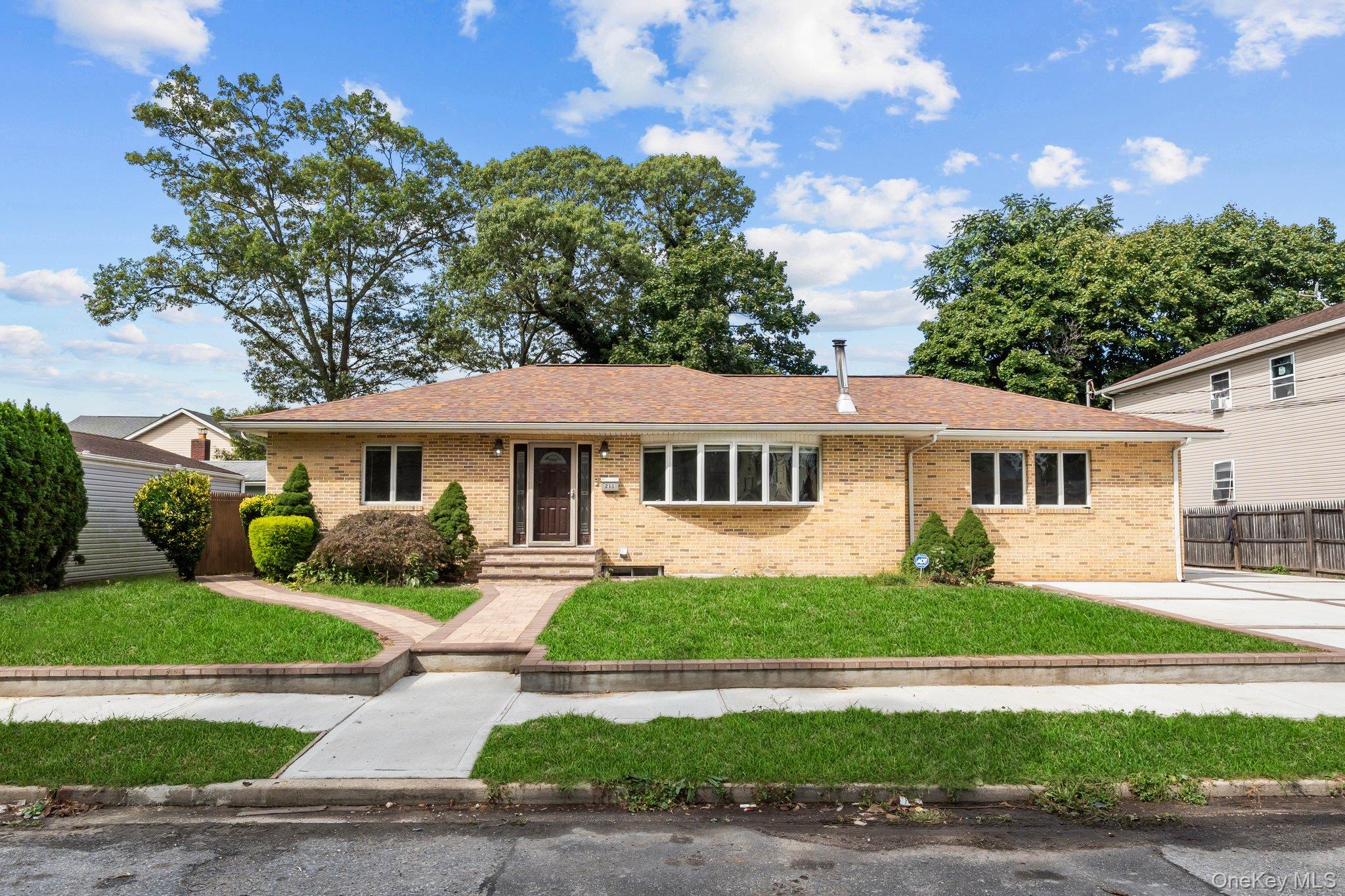 211 Manhattan Avenue, Roosevelt, NY 11575