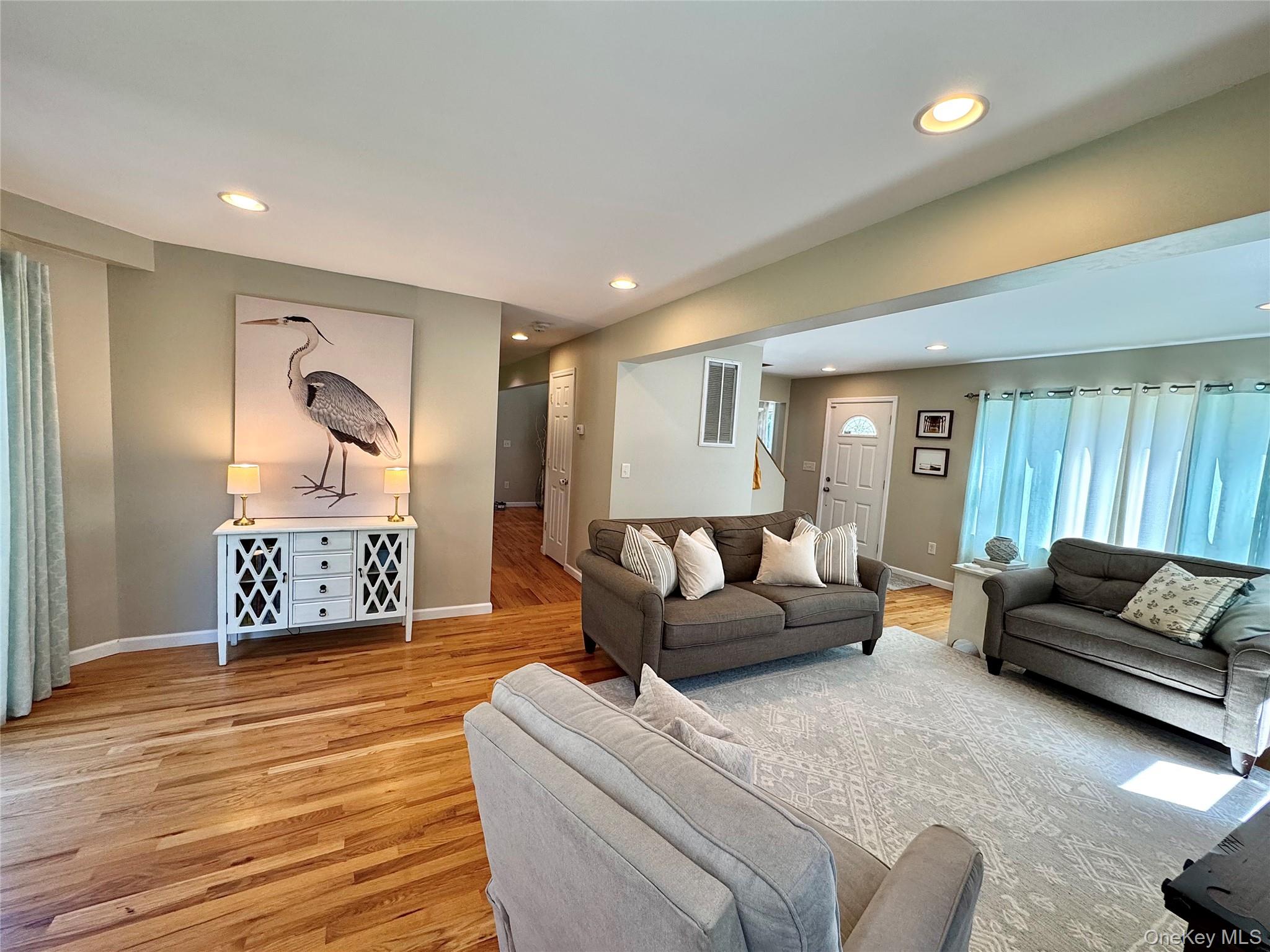 96 Daley Road, Poughkeepsie, NY 12603