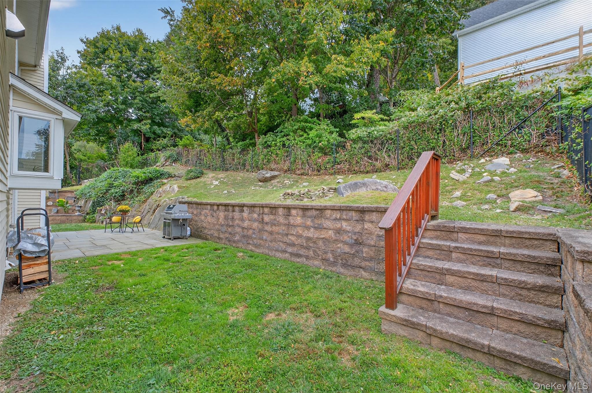 76 Sarles Lane, Pleasantville, NY 10570