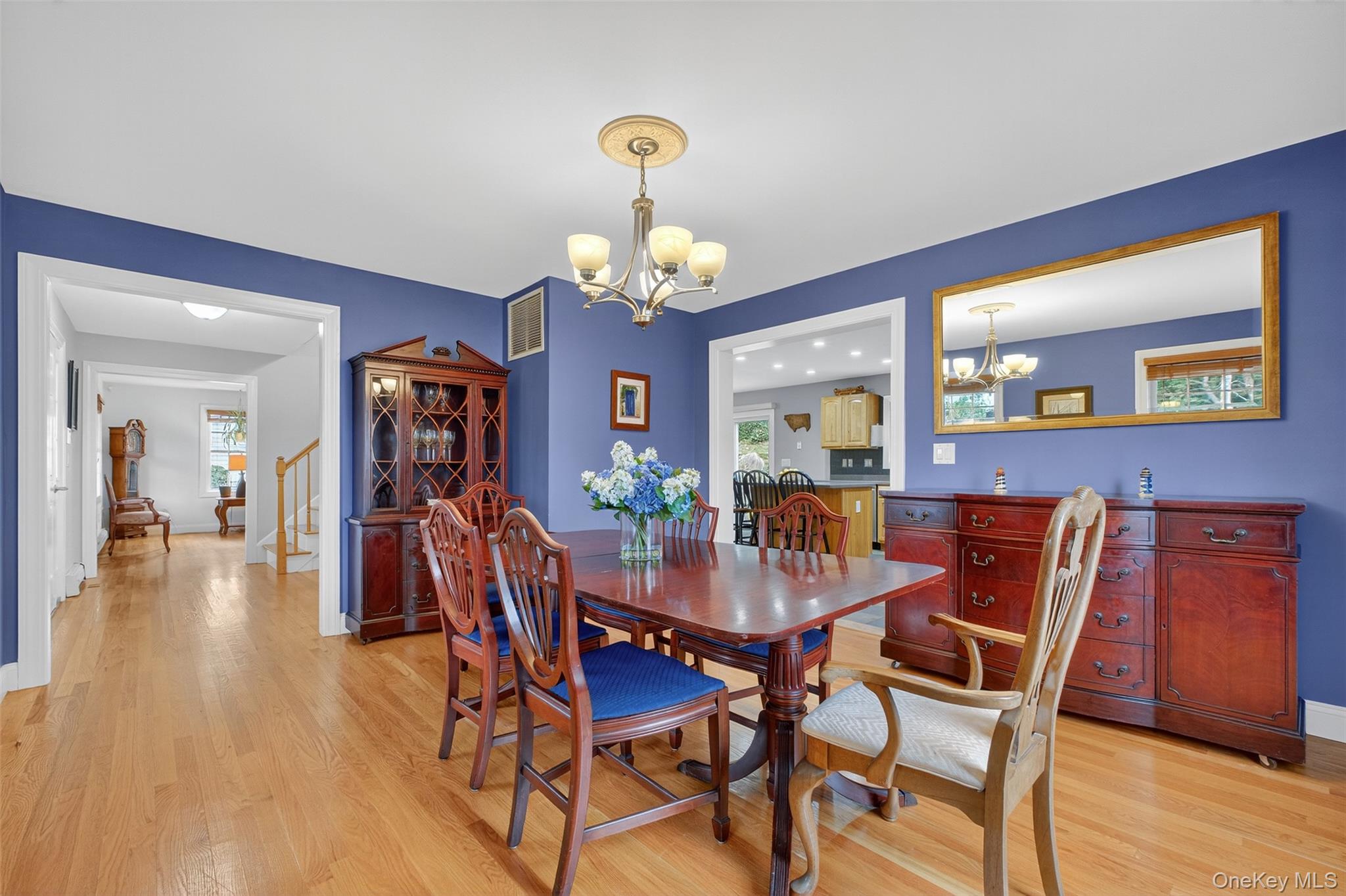 76 Sarles Lane, Pleasantville, NY 10570