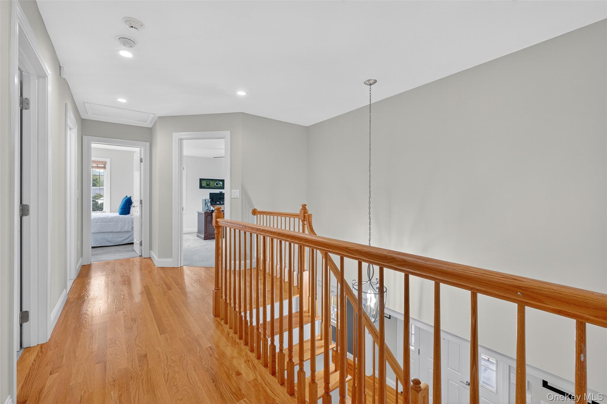 76 Sarles Lane, Pleasantville, NY 10570