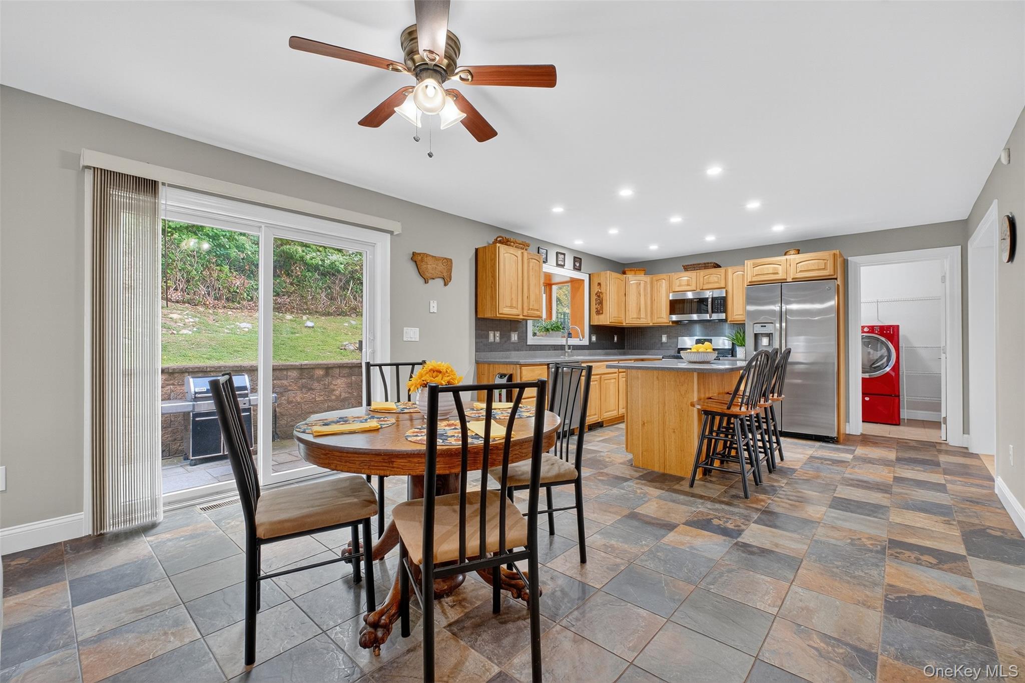 76 Sarles Lane, Pleasantville, NY 10570