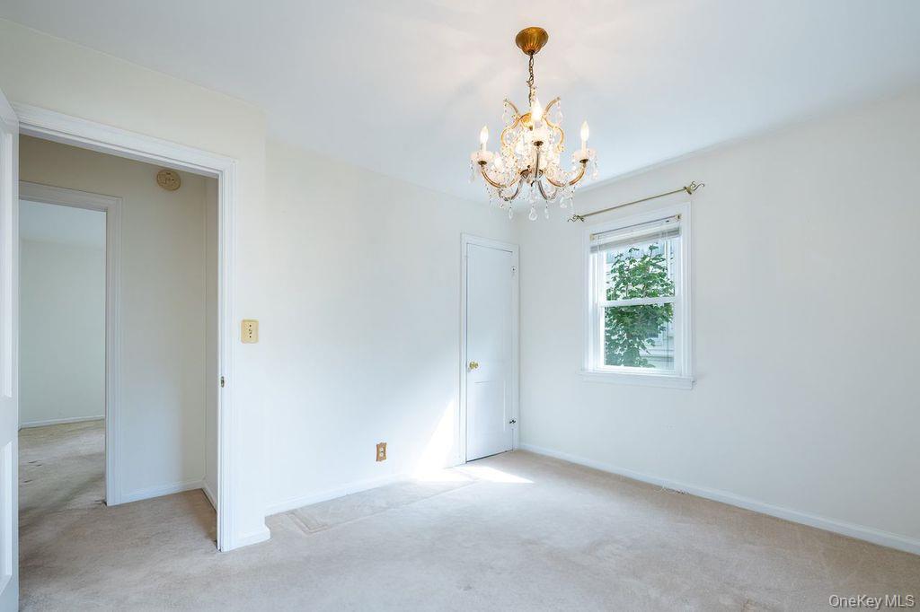 73 Storey Lane, Yonkers, NY 10710