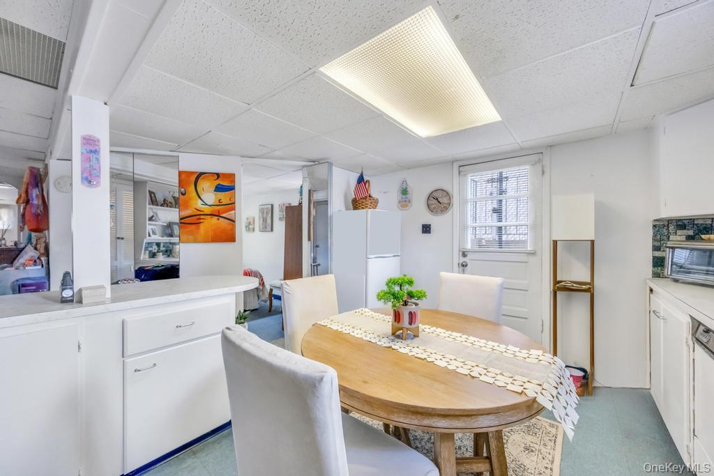 5 Park Place, Valley Stream, NY 11580