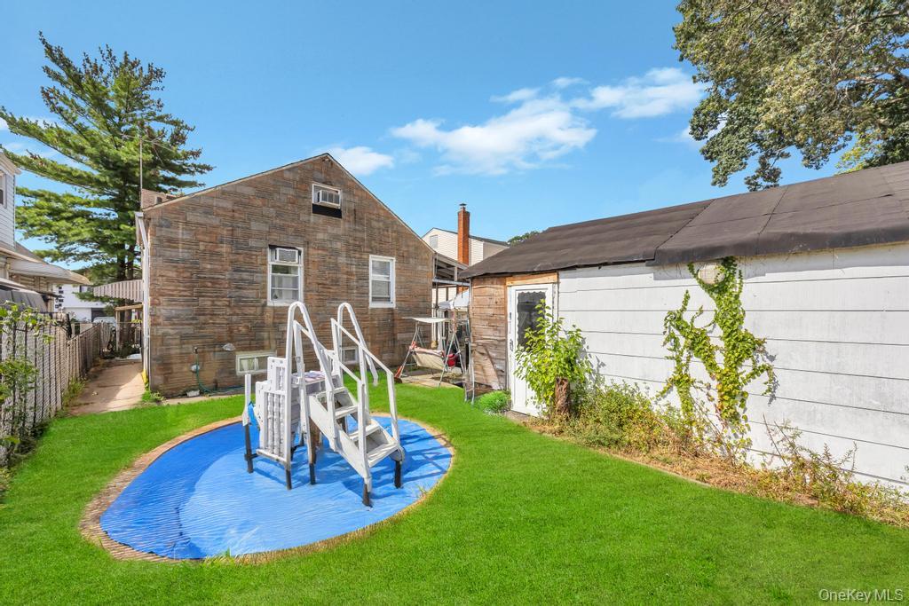 5 Park Place, Valley Stream, NY 11580